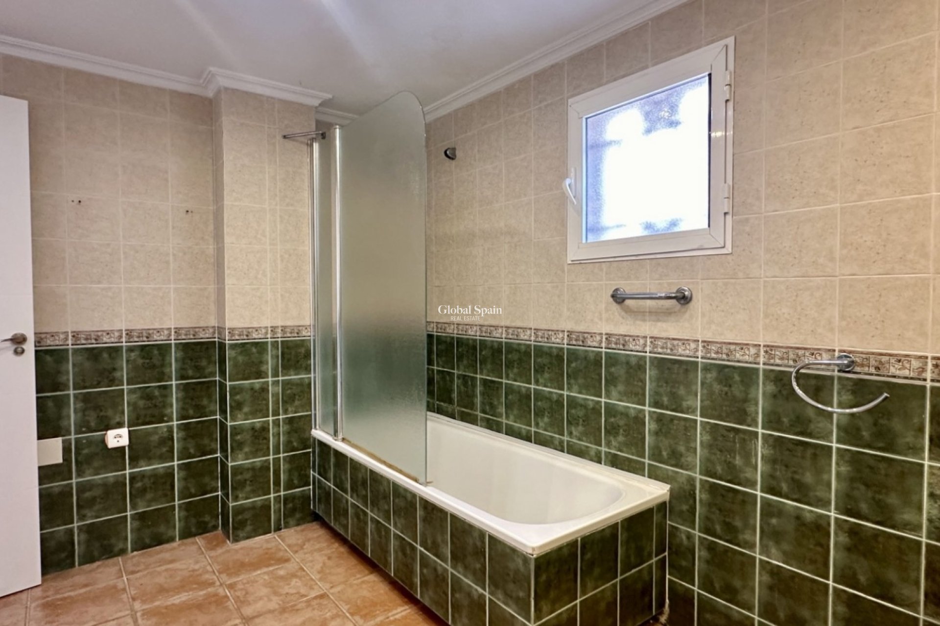 Revente - Villa -
ORIHUELA COSTA - VILLAMARTÍN