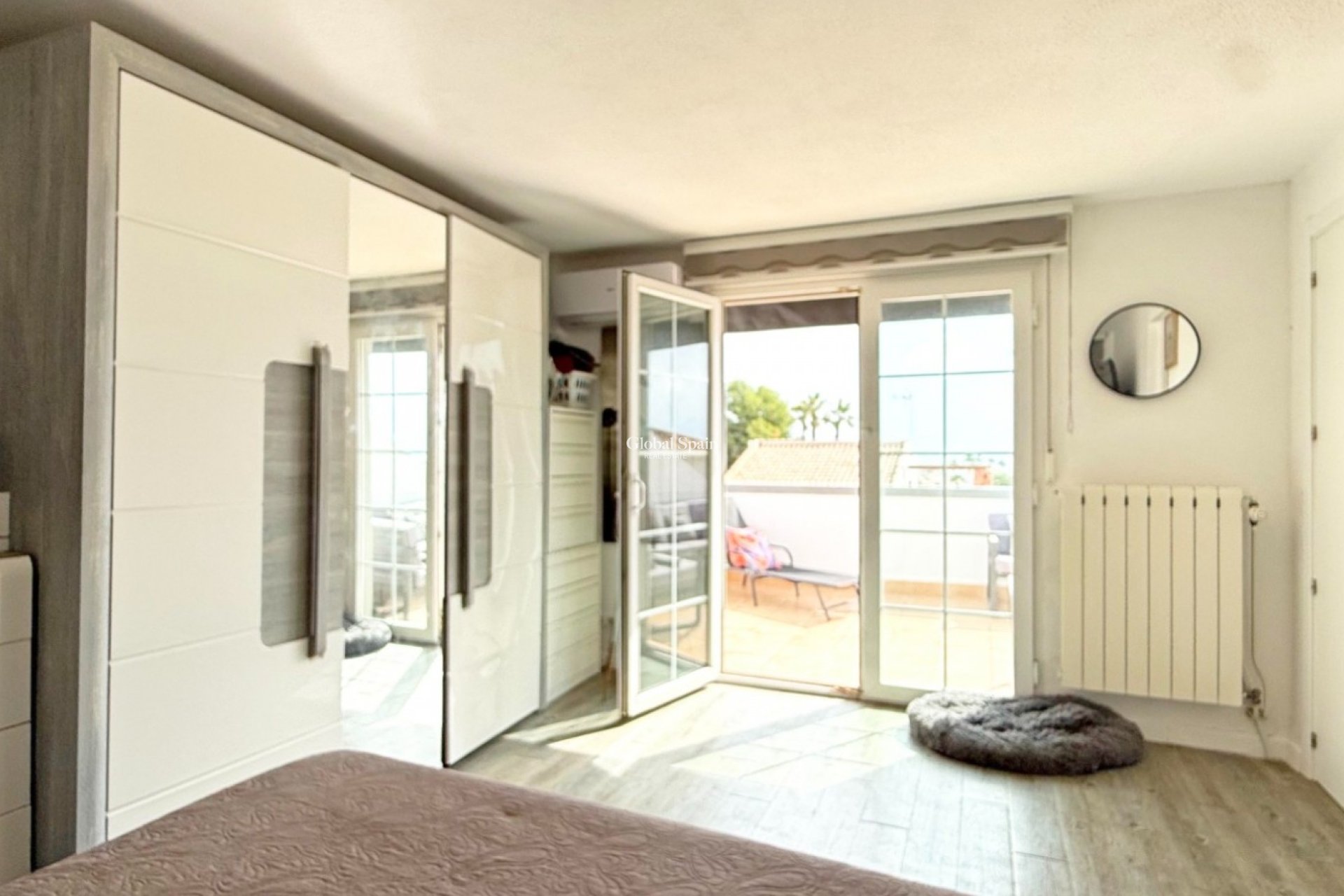 Revente - Villa -
ORIHUELA COSTA - VILLAMARTÍN