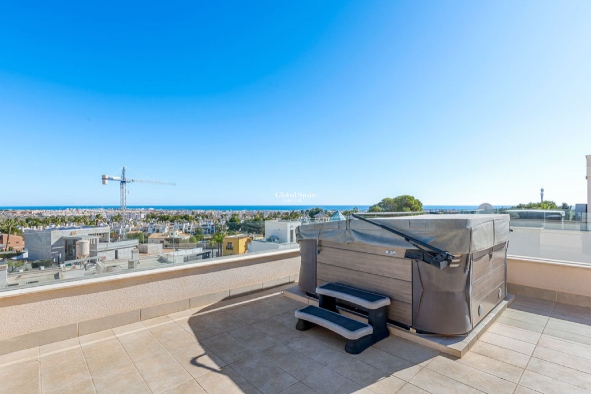 Revente - Villa -
ORIHUELA COSTA - VILLAMARTÍN