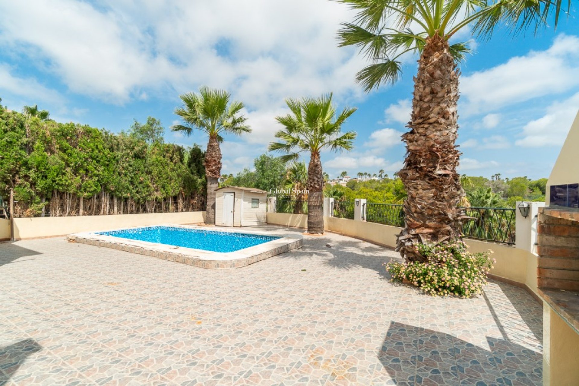 Revente - Villa -
ORIHUELA COSTA - VILLAMARTÍN