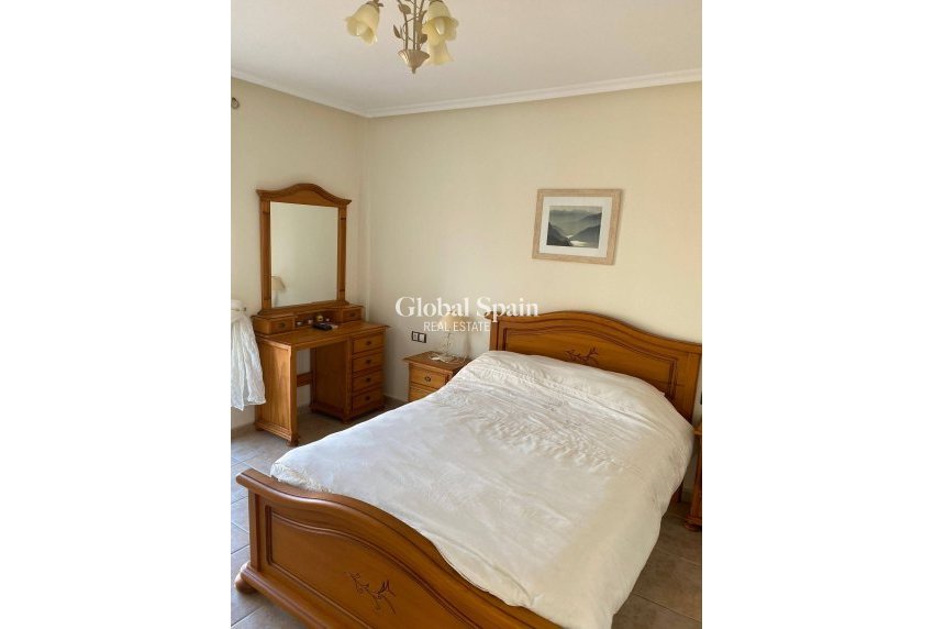 Revente - VILLA -
ORIHUELA COSTA - VILLAMARTÍN