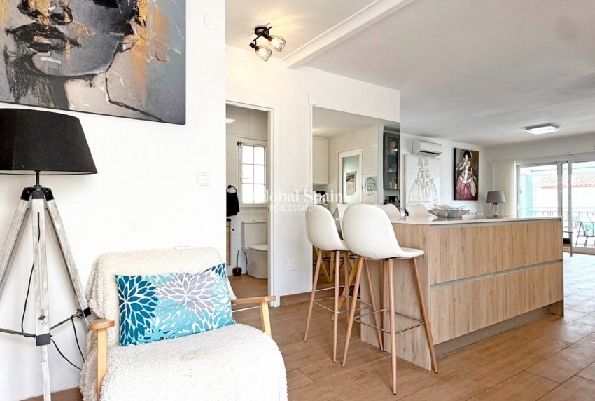 Revente - VILLA -
ORIHUELA COSTA - VILLAMARTÍN