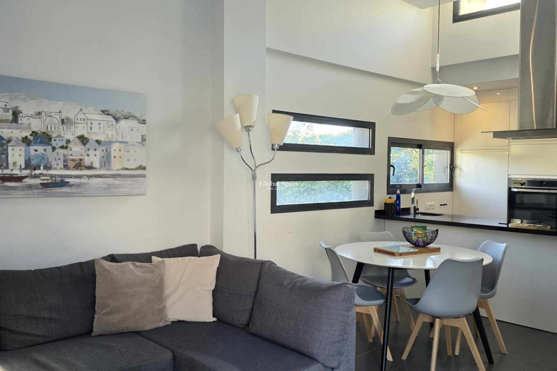 Revente - VILLA -
ORIHUELA COSTA - VILLAMARTÍN