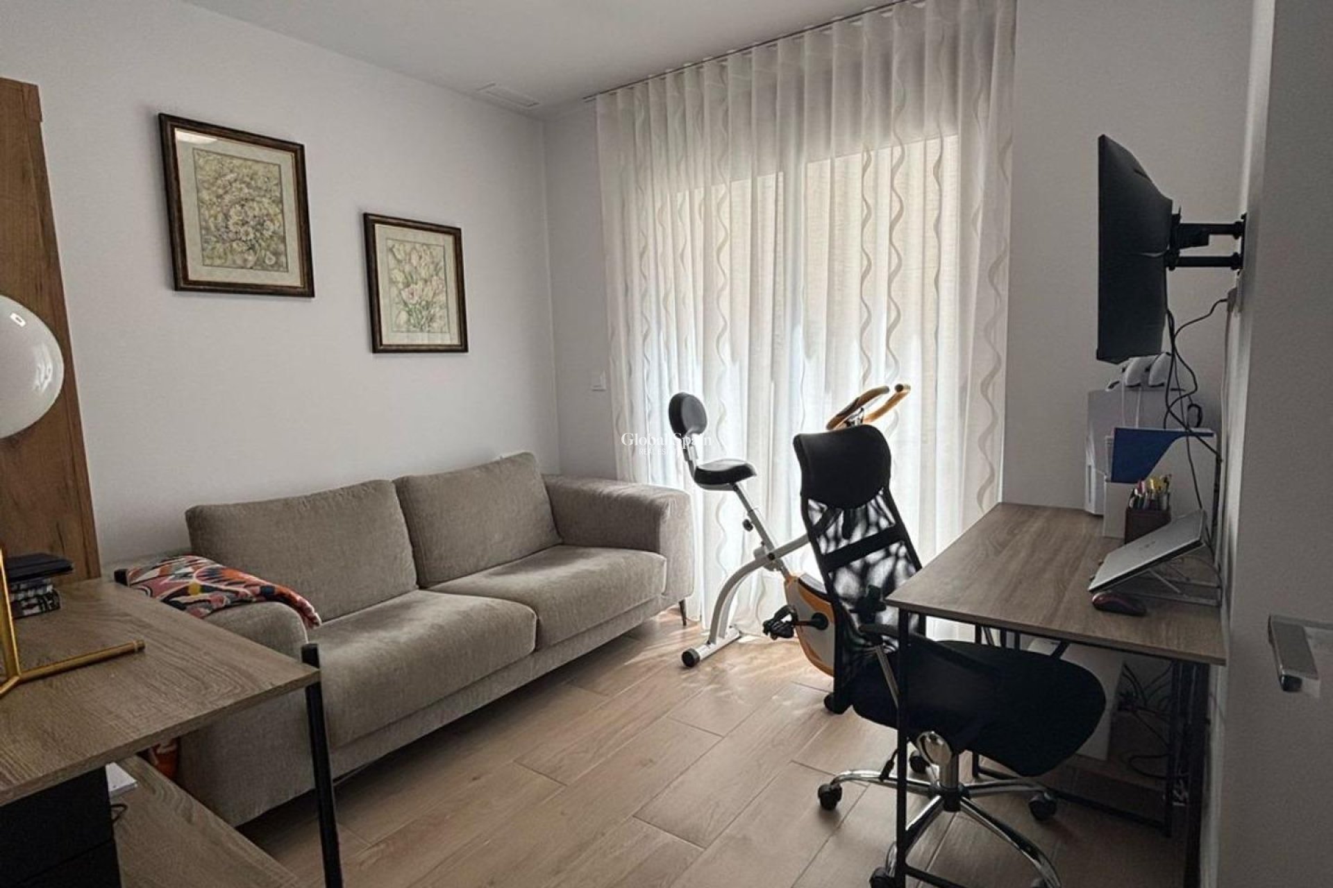 Revente - VILLA -
ORIHUELA COSTA - VILLAMARTÍN