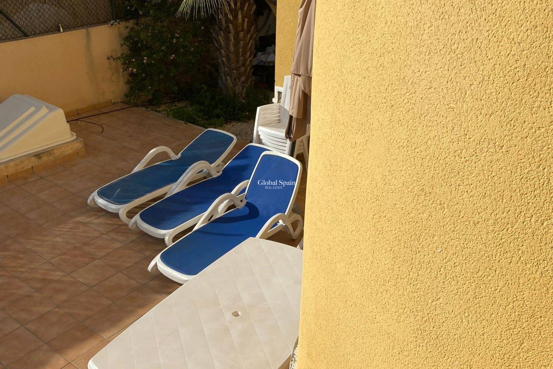 Revente - VILLA -
ORIHUELA COSTA - VILLAMARTÍN