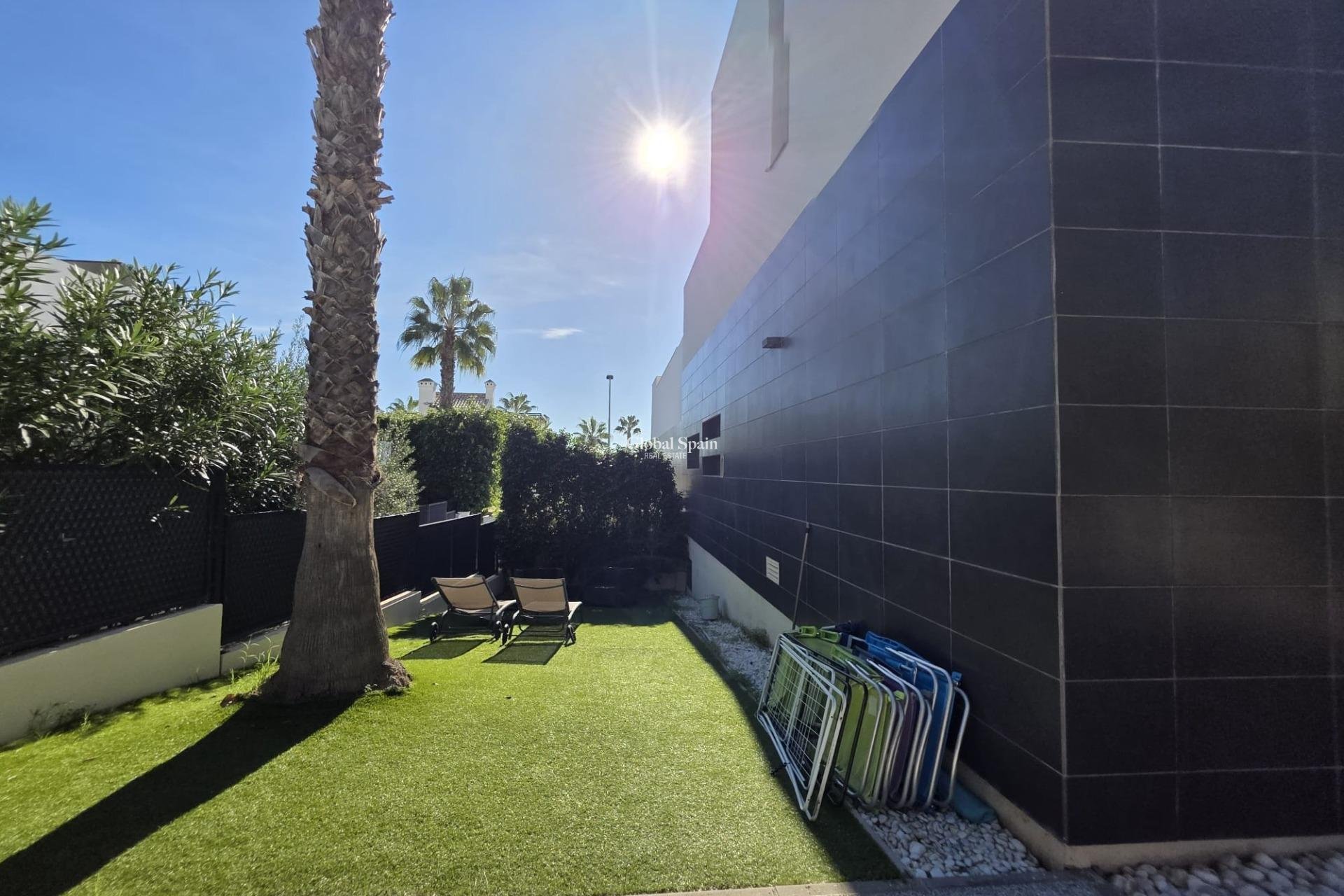 Revente - VILLA -
ORIHUELA COSTA - VILLAMARTÍN