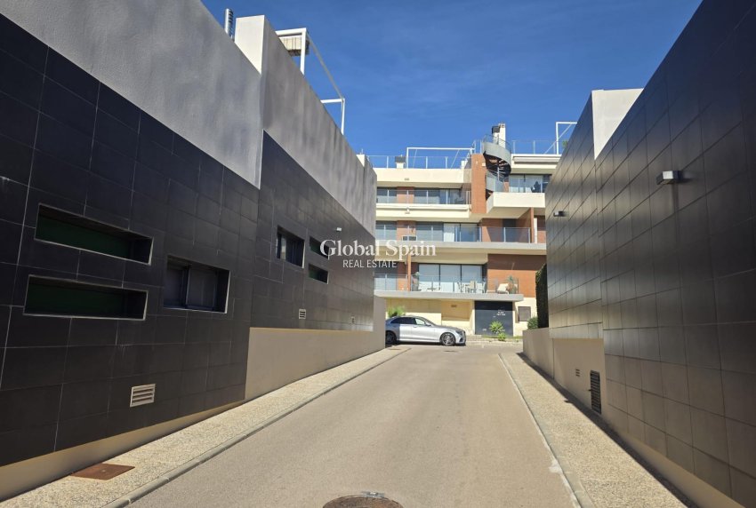 Revente - VILLA -
ORIHUELA COSTA - VILLAMARTÍN