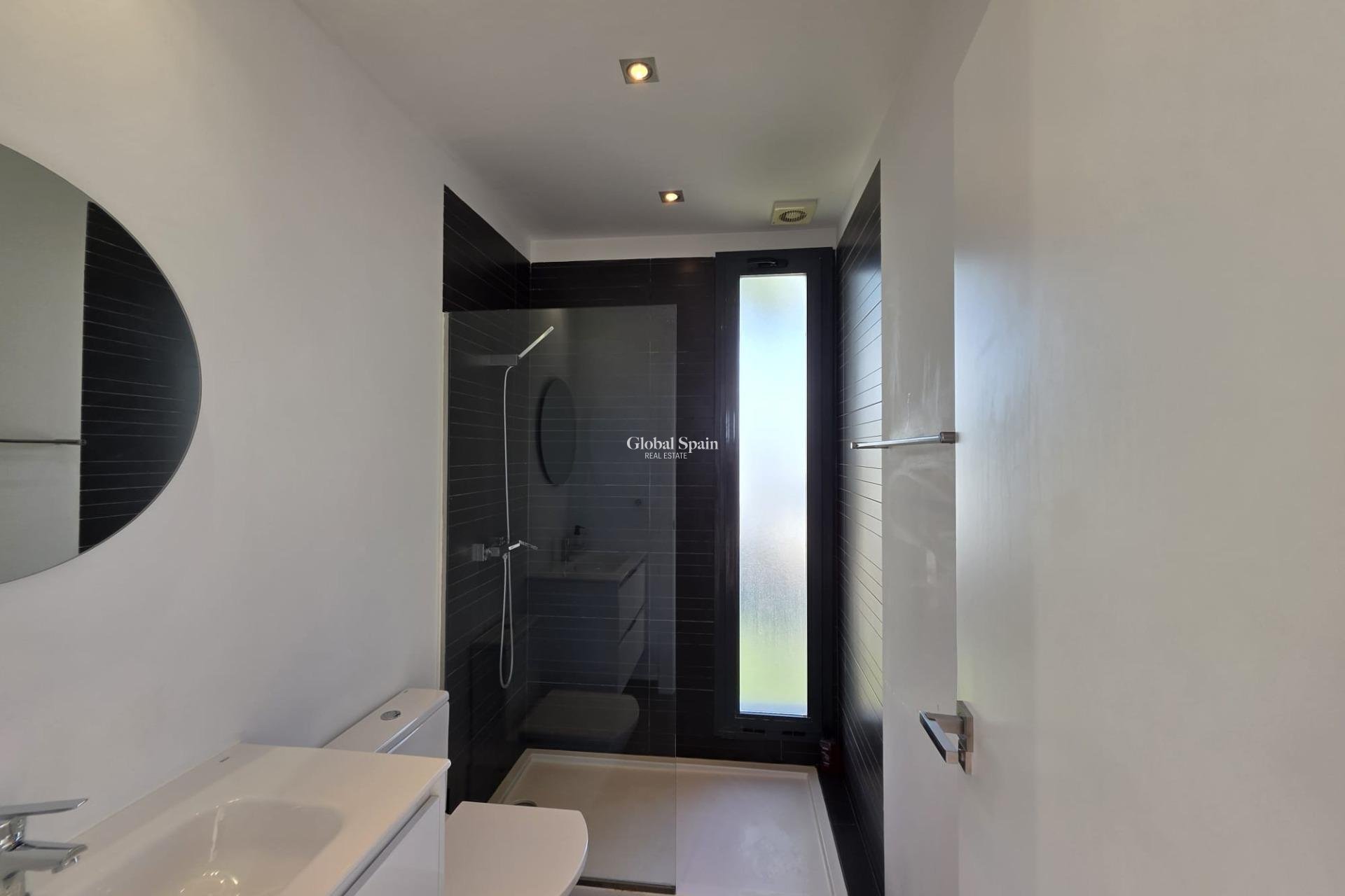 Revente - VILLA -
ORIHUELA COSTA - VILLAMARTÍN