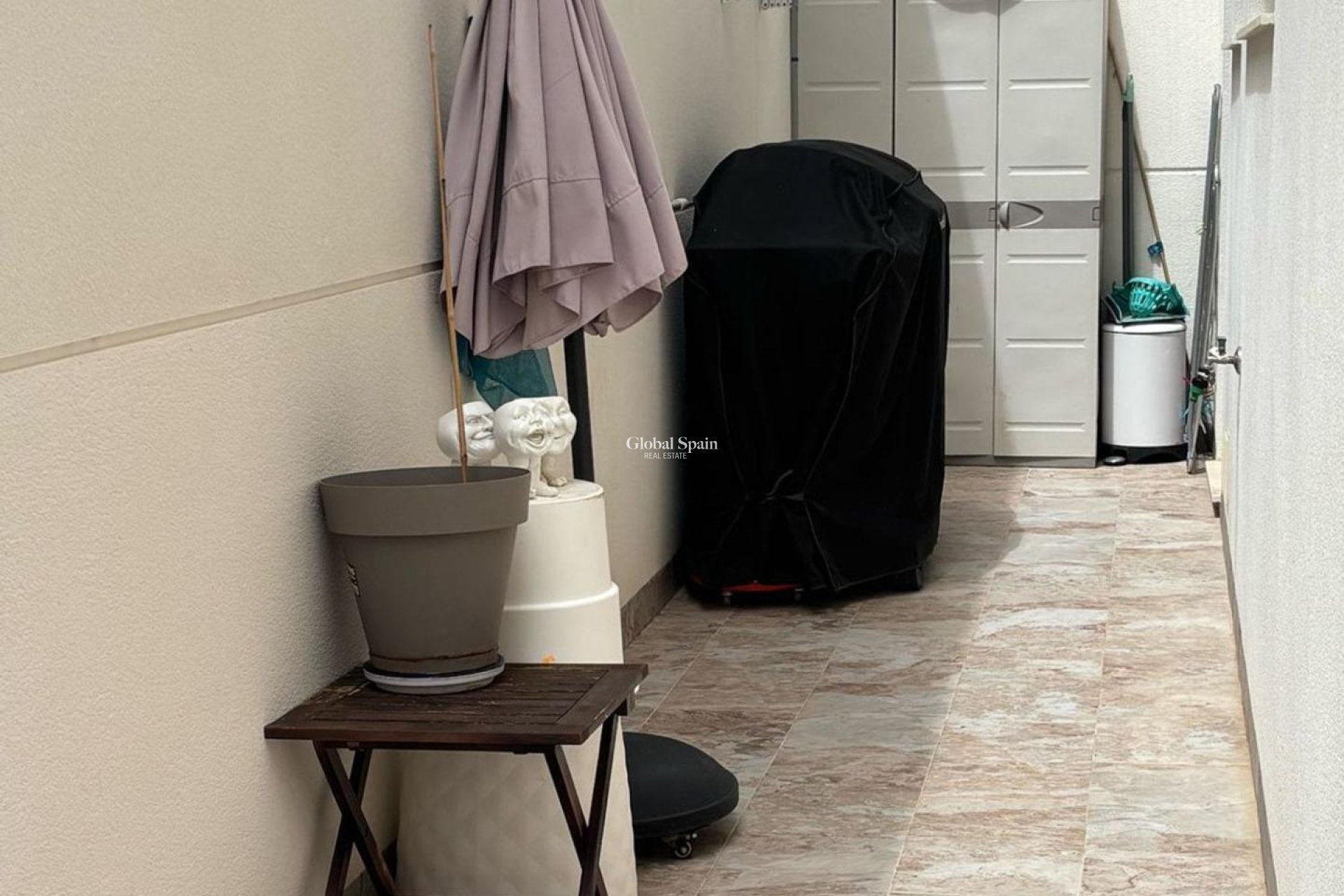 Revente - VILLA -
ORIHUELA COSTA - VILLAMARTÍN