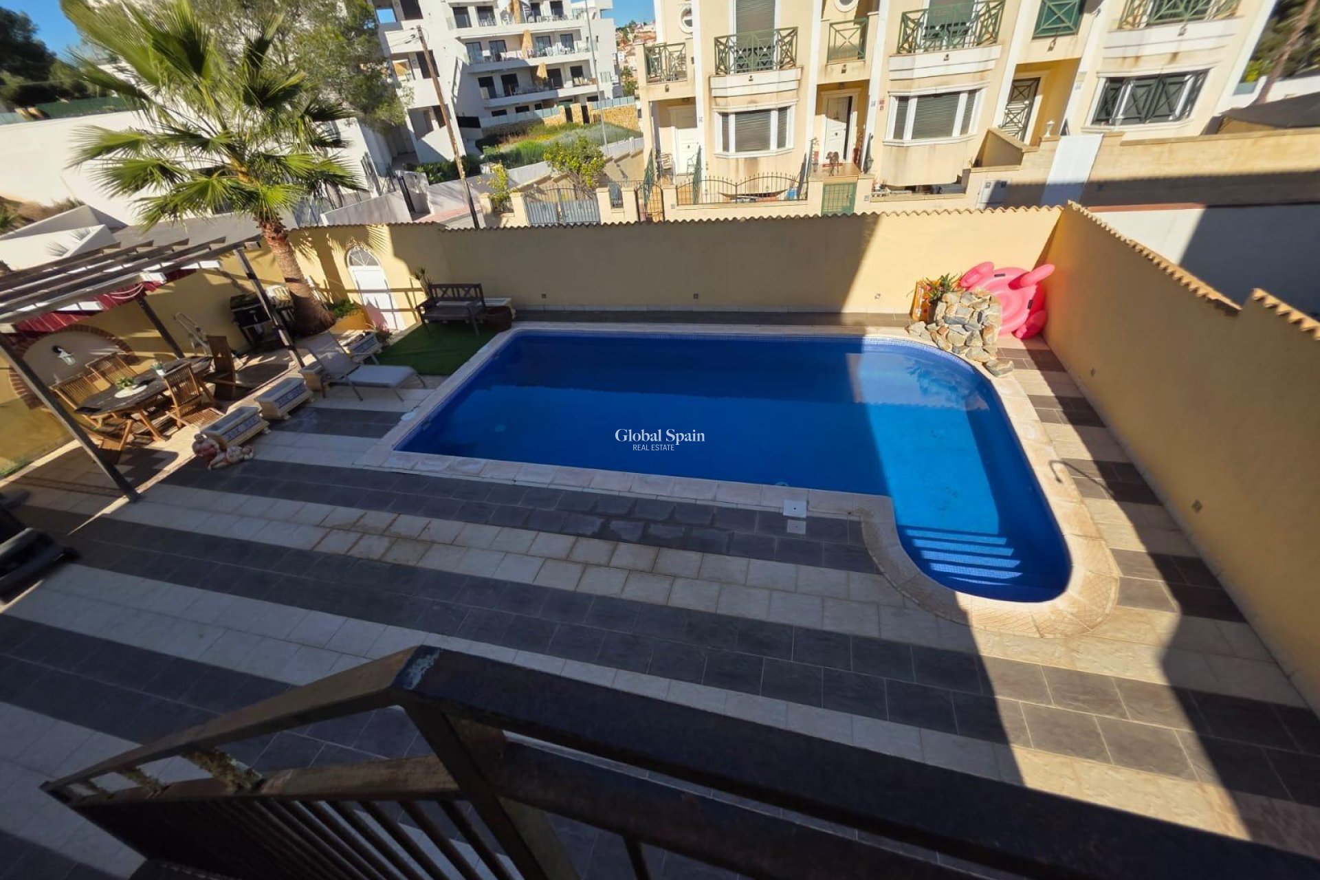 Revente - VILLA -
ORIHUELA COSTA - VILLAMARTÍN
