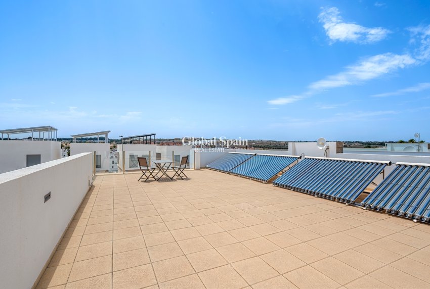 Revente - VILLA -
ORIHUELA COSTA - VILLAMARTÍN