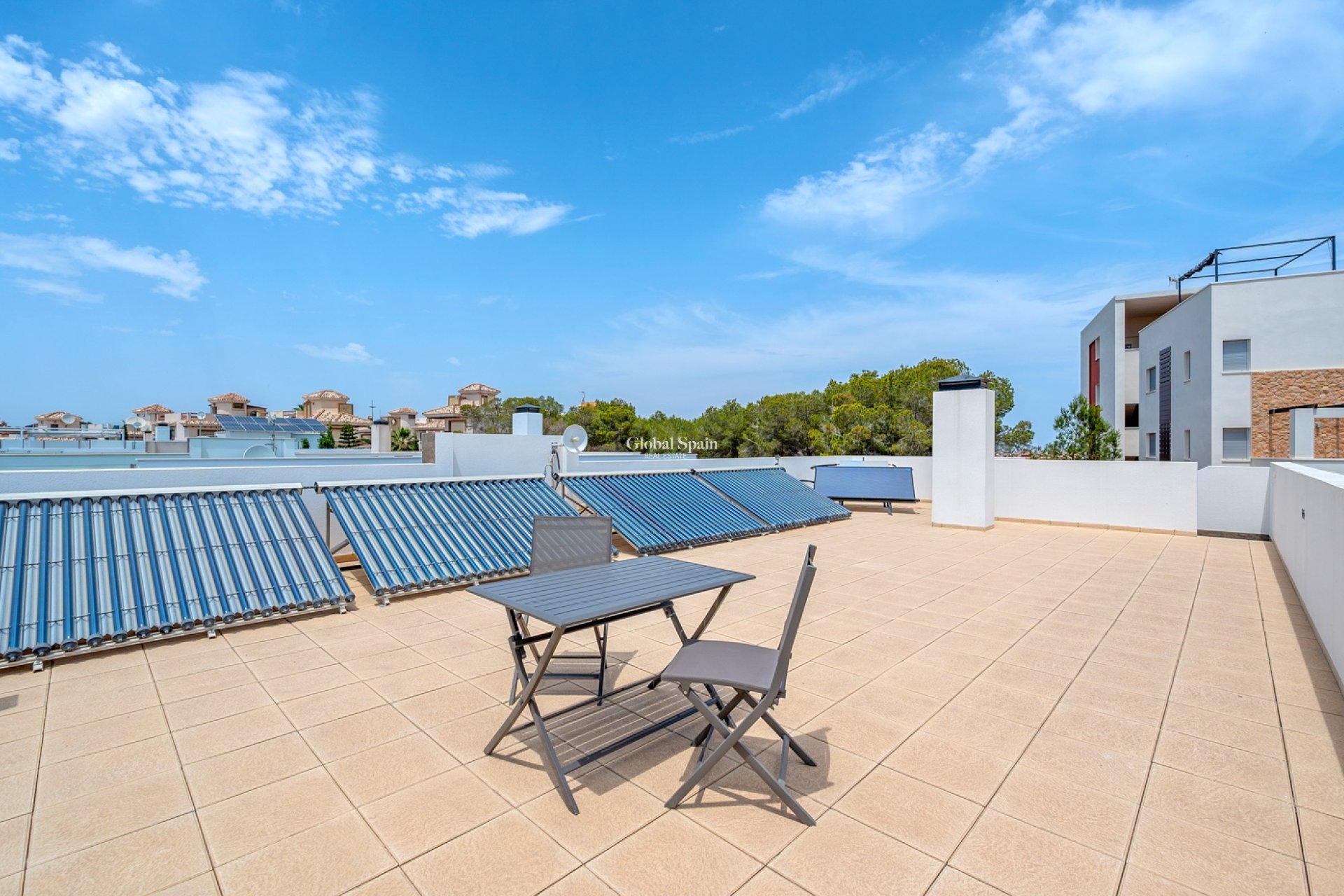 Revente - VILLA -
ORIHUELA COSTA - VILLAMARTÍN