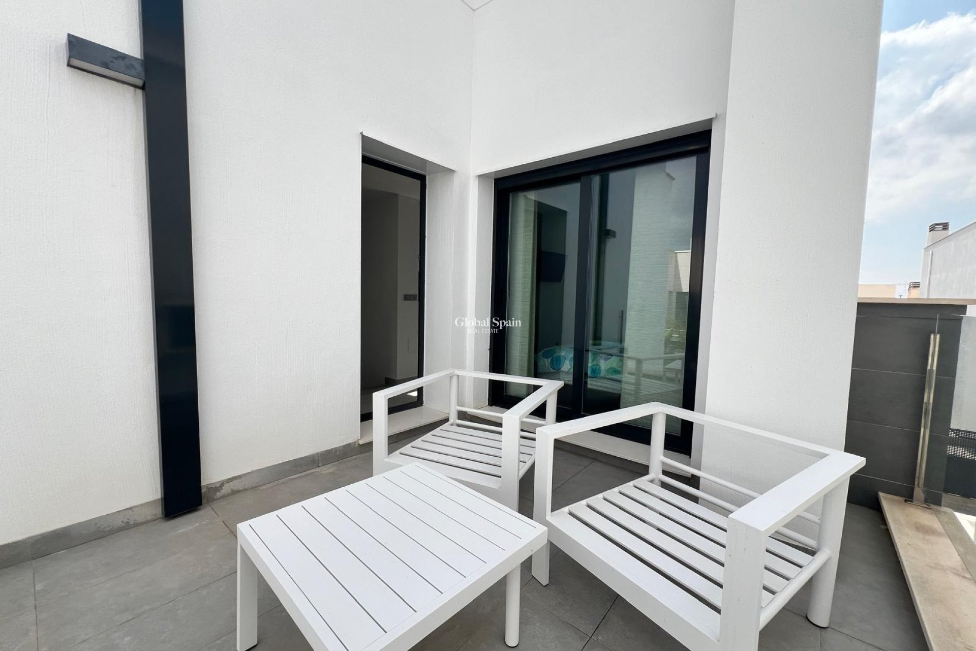 Revente - VILLA -
ORIHUELA COSTA - VILLAMARTÍN