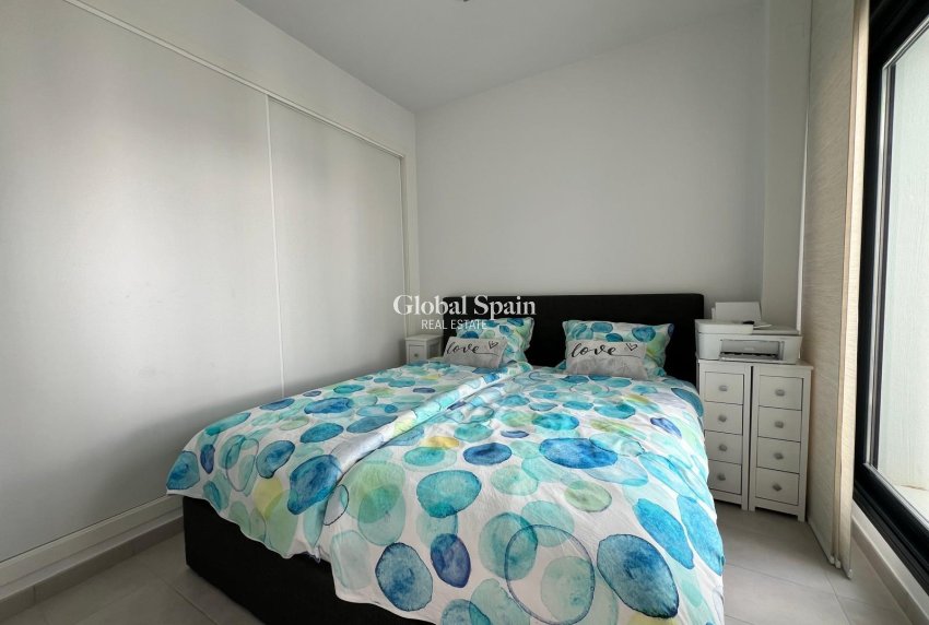 Revente - VILLA -
ORIHUELA COSTA - VILLAMARTÍN