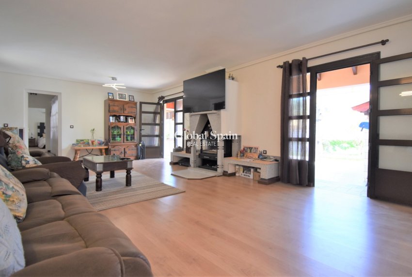 Revente - VILLA -
Orihuela Costa - Villamartin