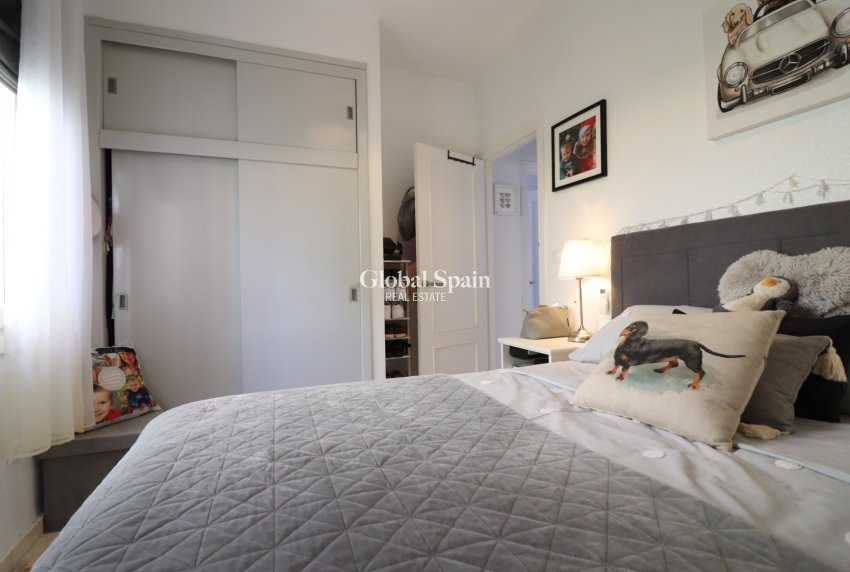 Revente - VILLA -
Orihuela Costa - Villamartin