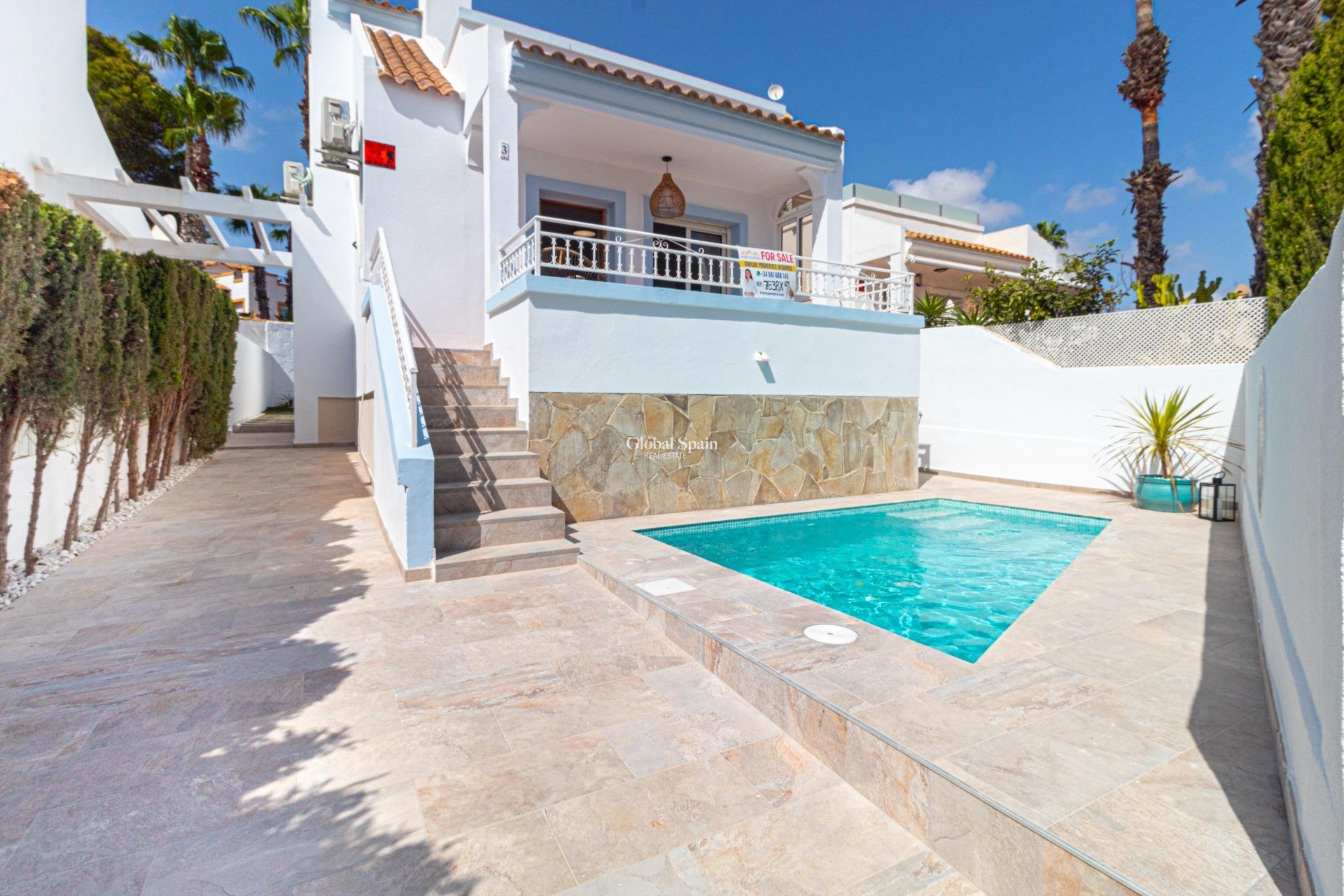 Revente - VILLA -
ORIHUELA COSTA - VILLAMARTÍN