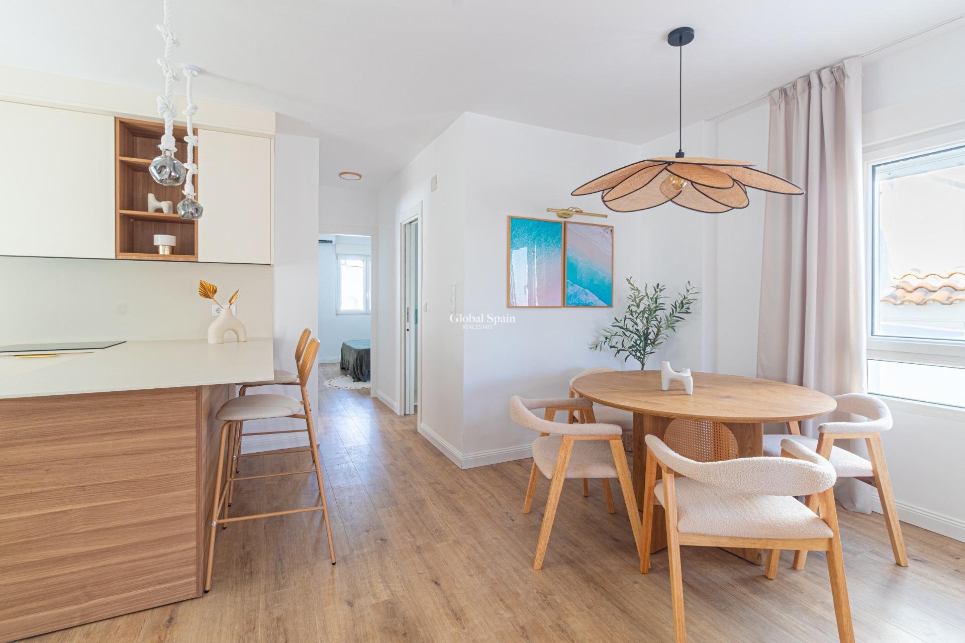 Revente - VILLA -
ORIHUELA COSTA - VILLAMARTÍN