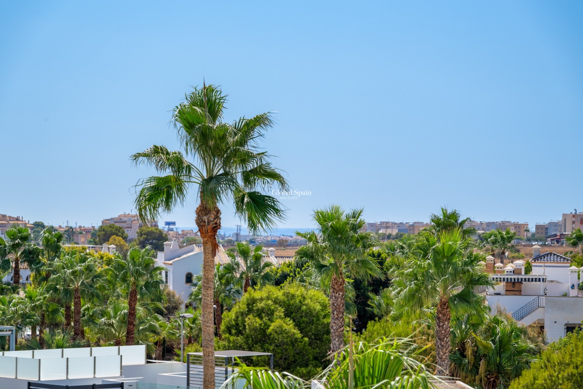 Revente - VILLA -
ORIHUELA COSTA - VILLAMARTÍN