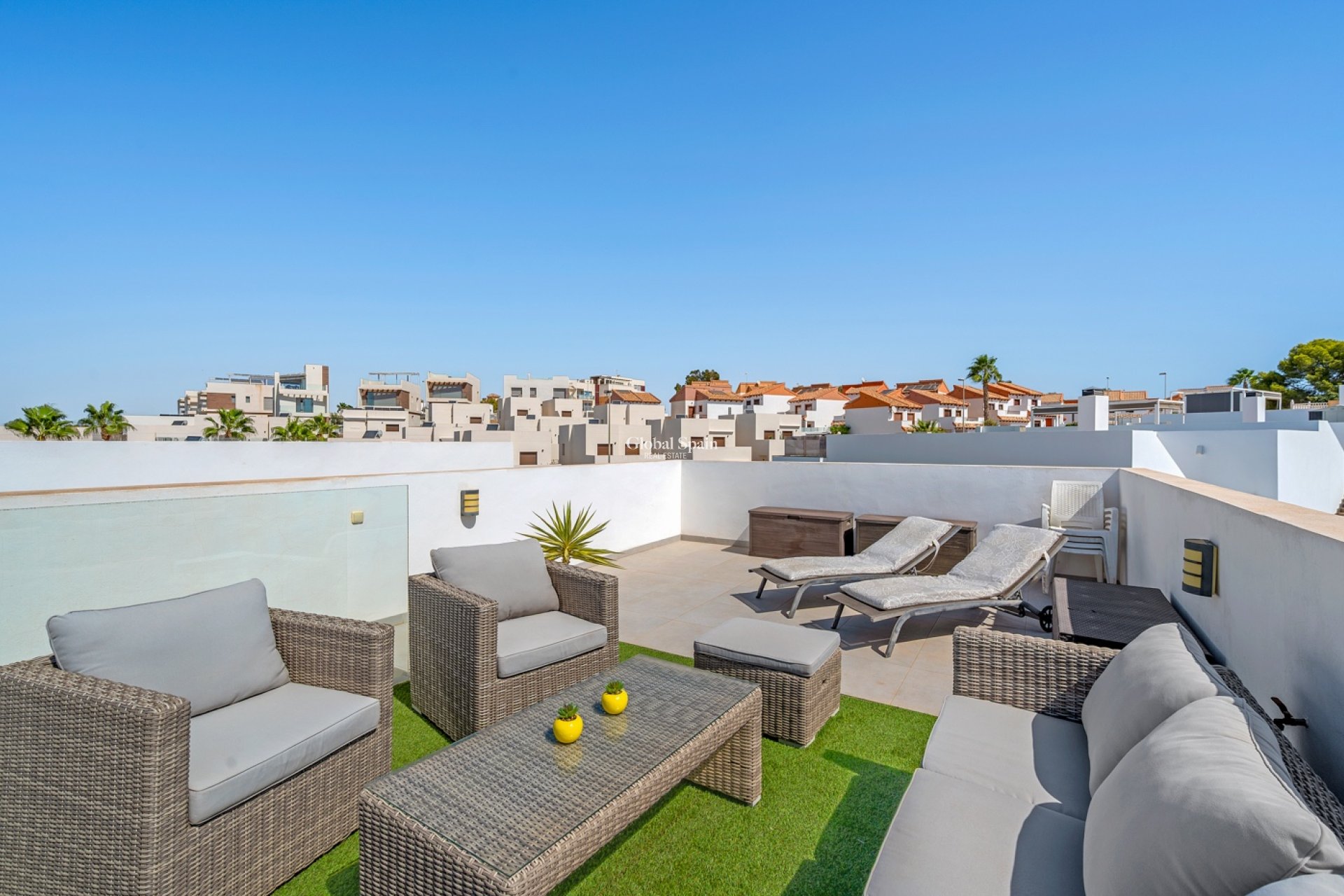 Revente - VILLA -
ORIHUELA COSTA - VILLAMARTÍN