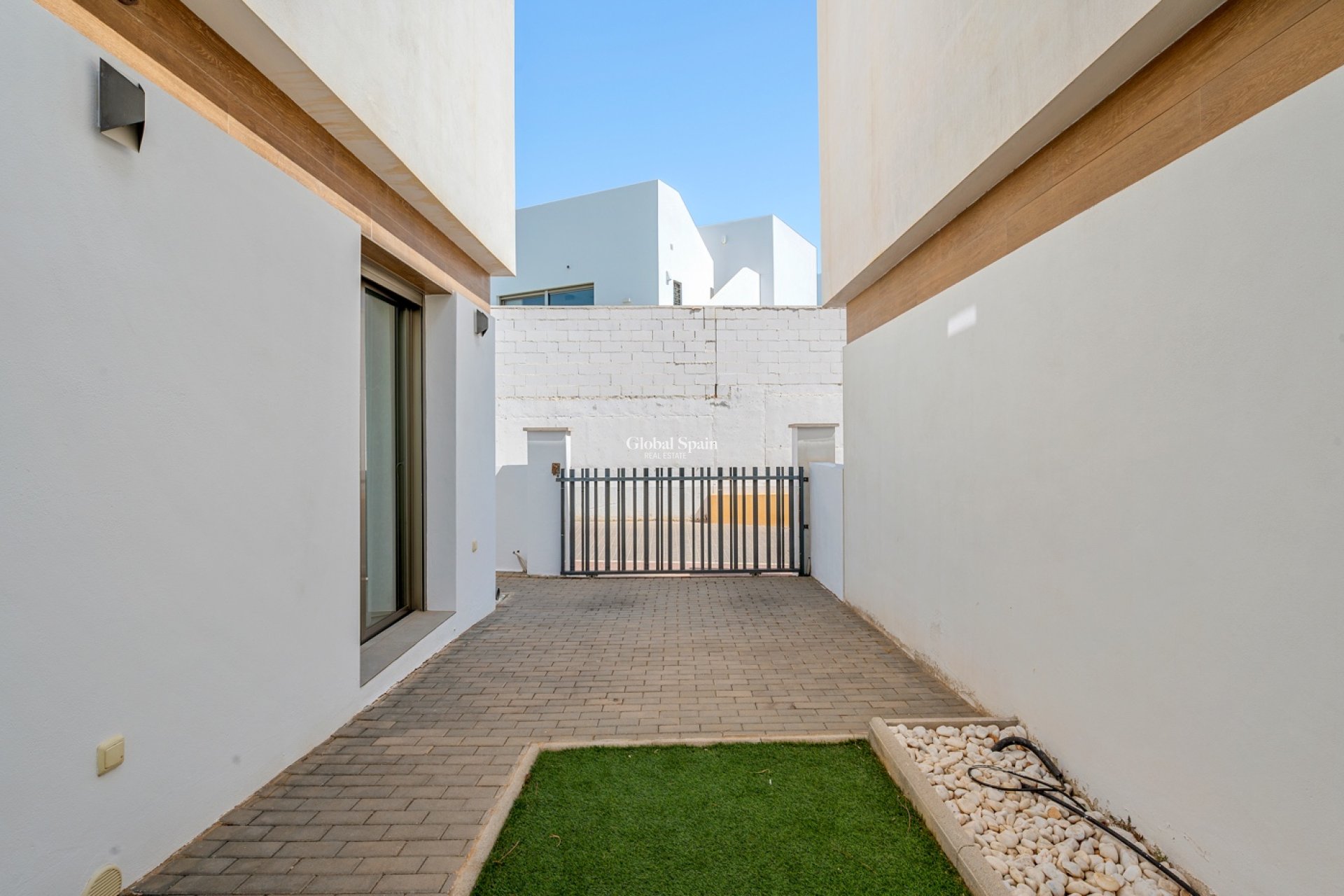 Revente - VILLA -
ORIHUELA COSTA - VILLAMARTÍN
