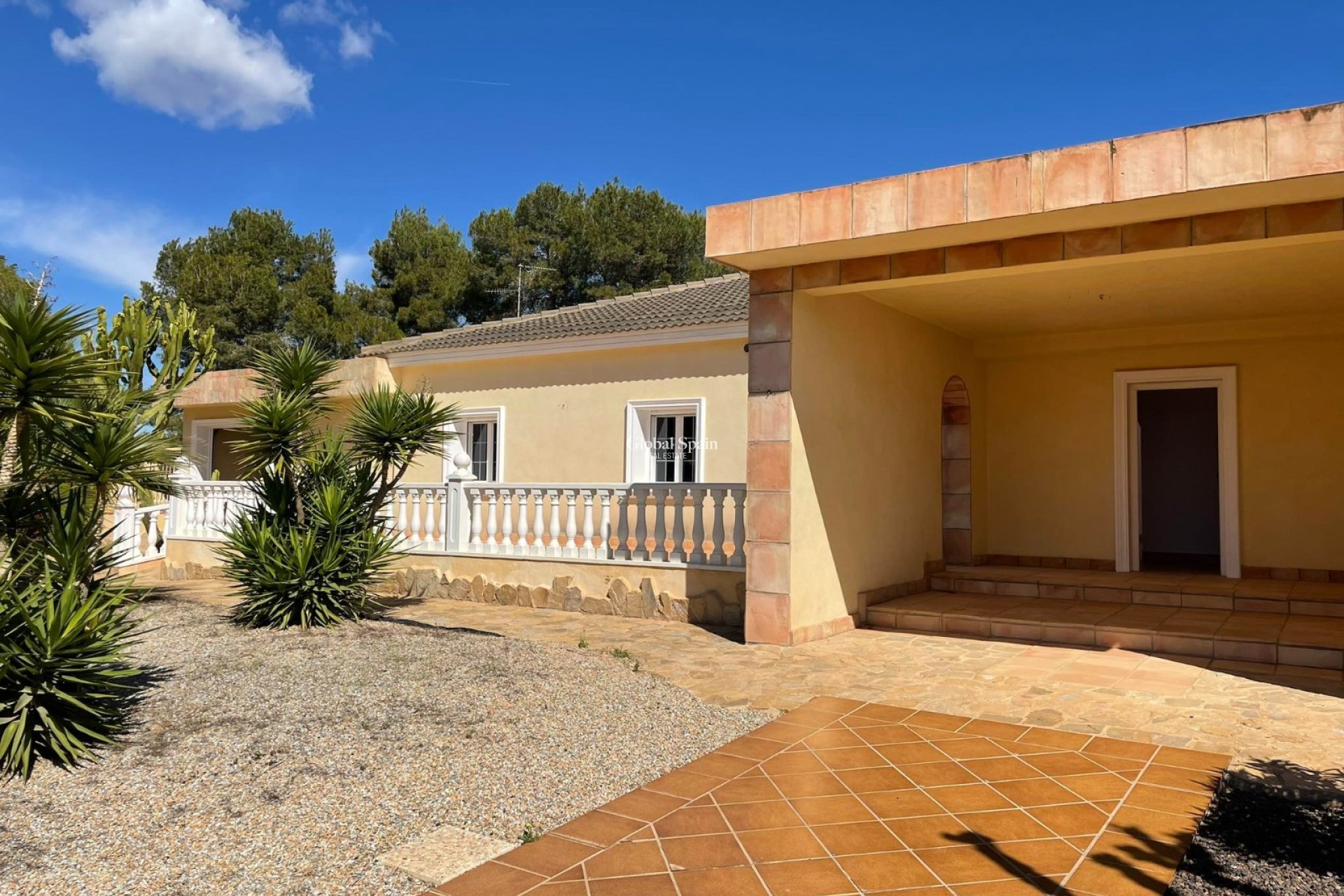 Revente - Villa -
ORIHUELA COSTA - VILLAMARTÍN