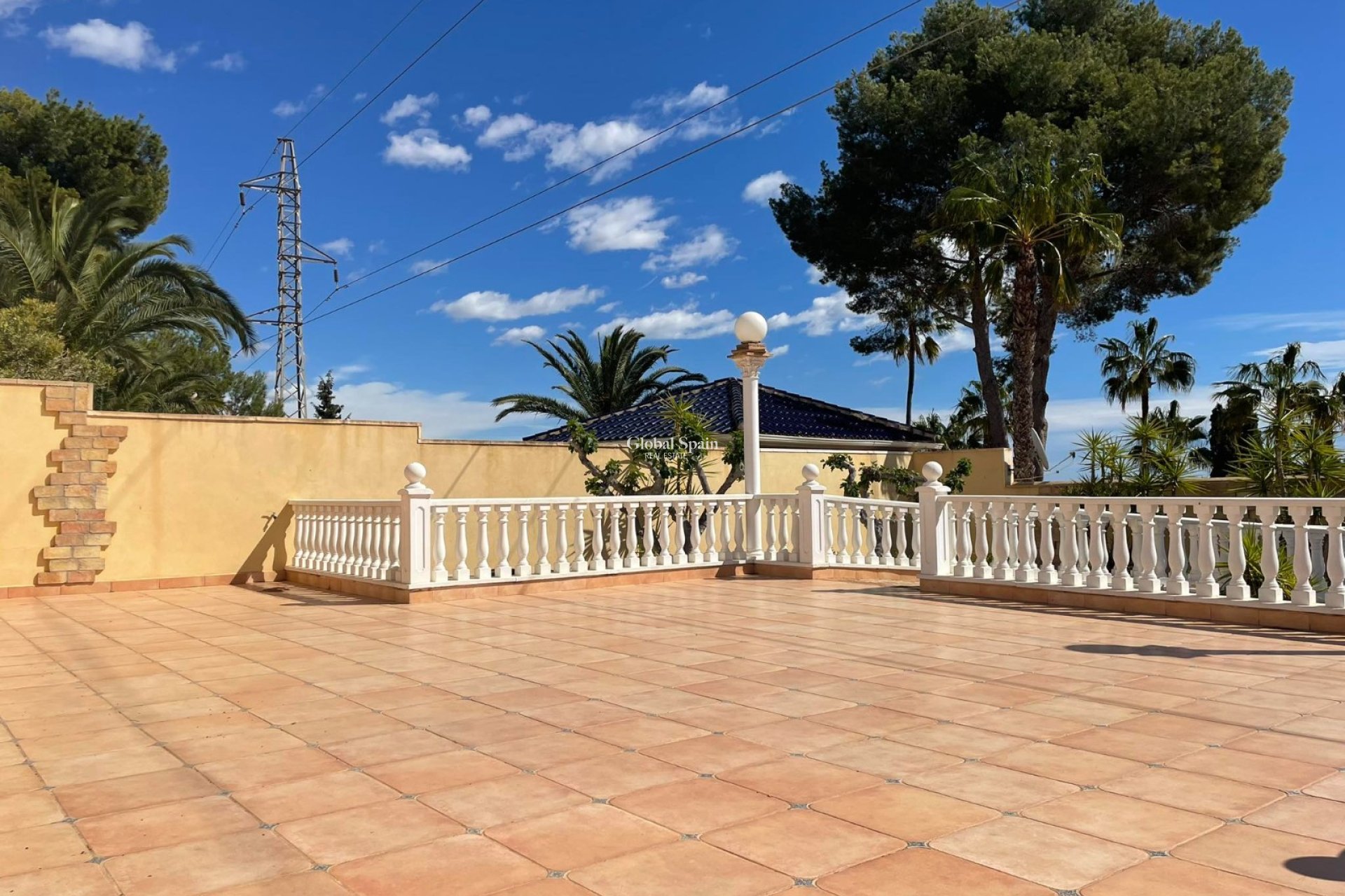 Revente - Villa -
ORIHUELA COSTA - VILLAMARTÍN