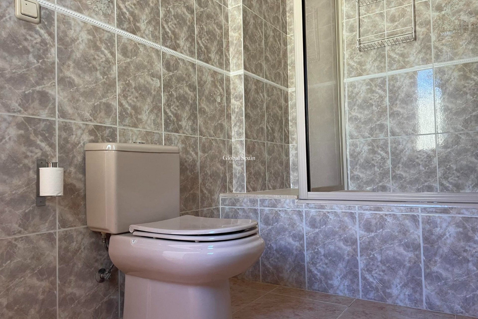 Revente - Villa -
ORIHUELA COSTA - VILLAMARTÍN