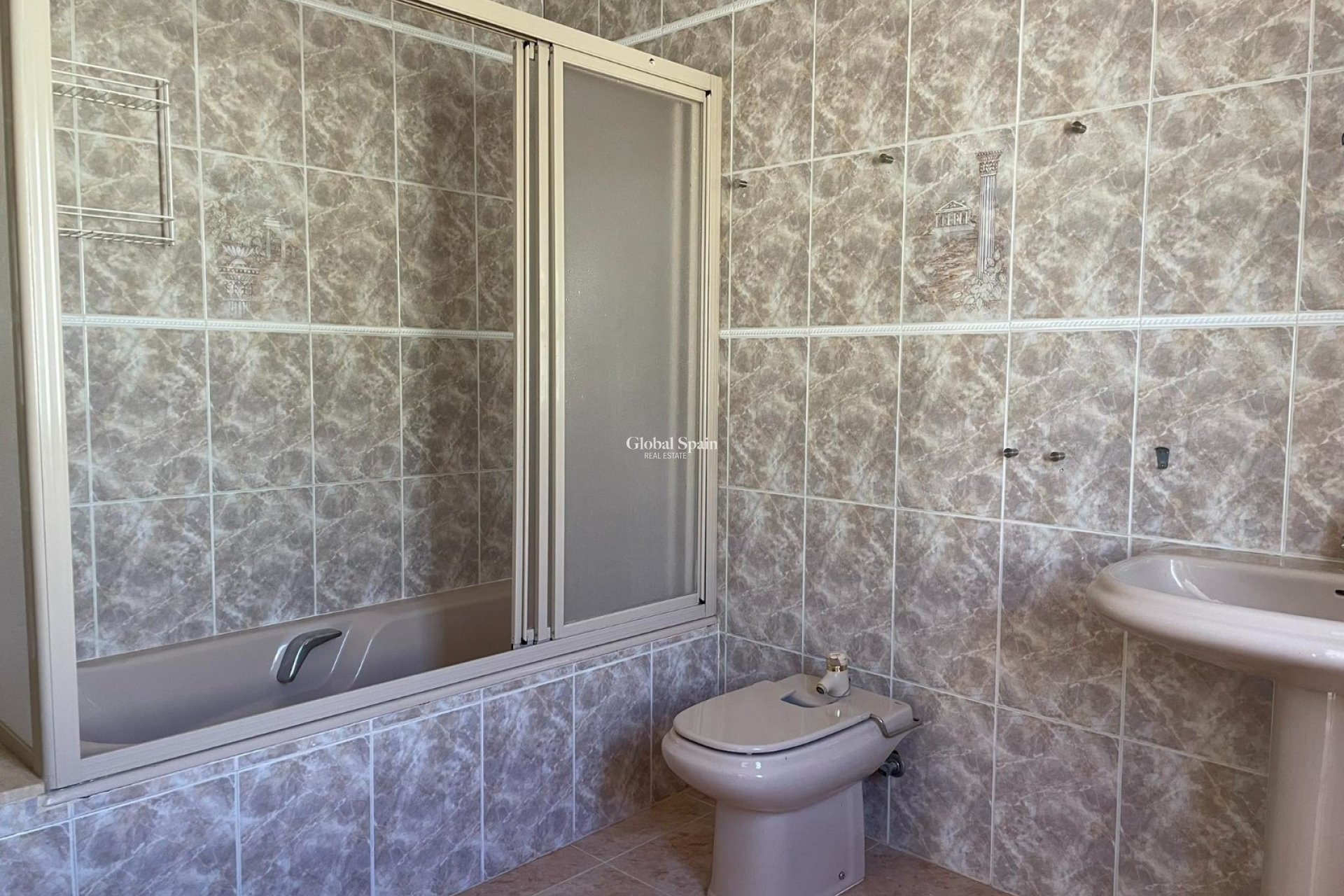 Revente - Villa -
ORIHUELA COSTA - VILLAMARTÍN