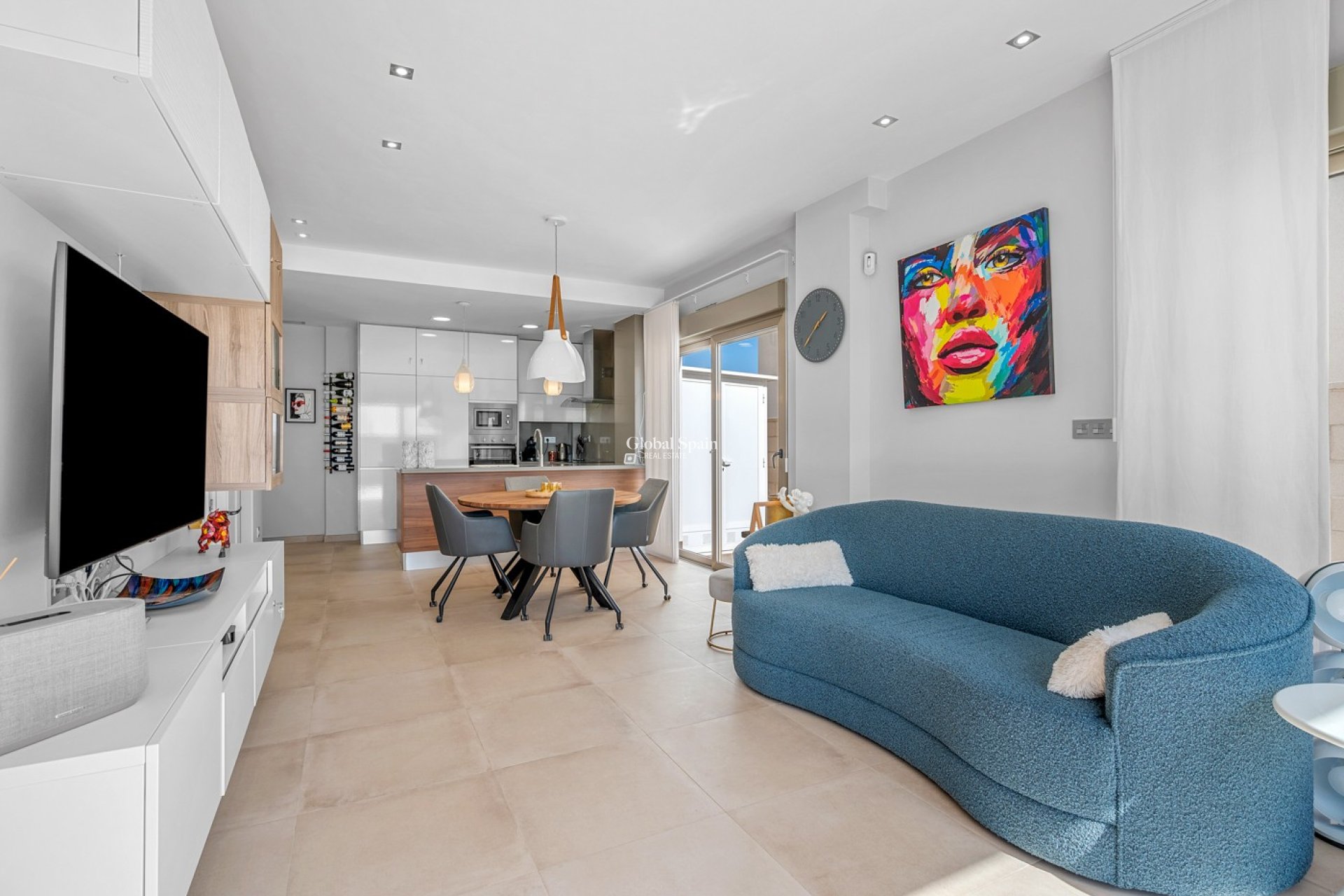 Revente - VILLA -
ORIHUELA - Inland