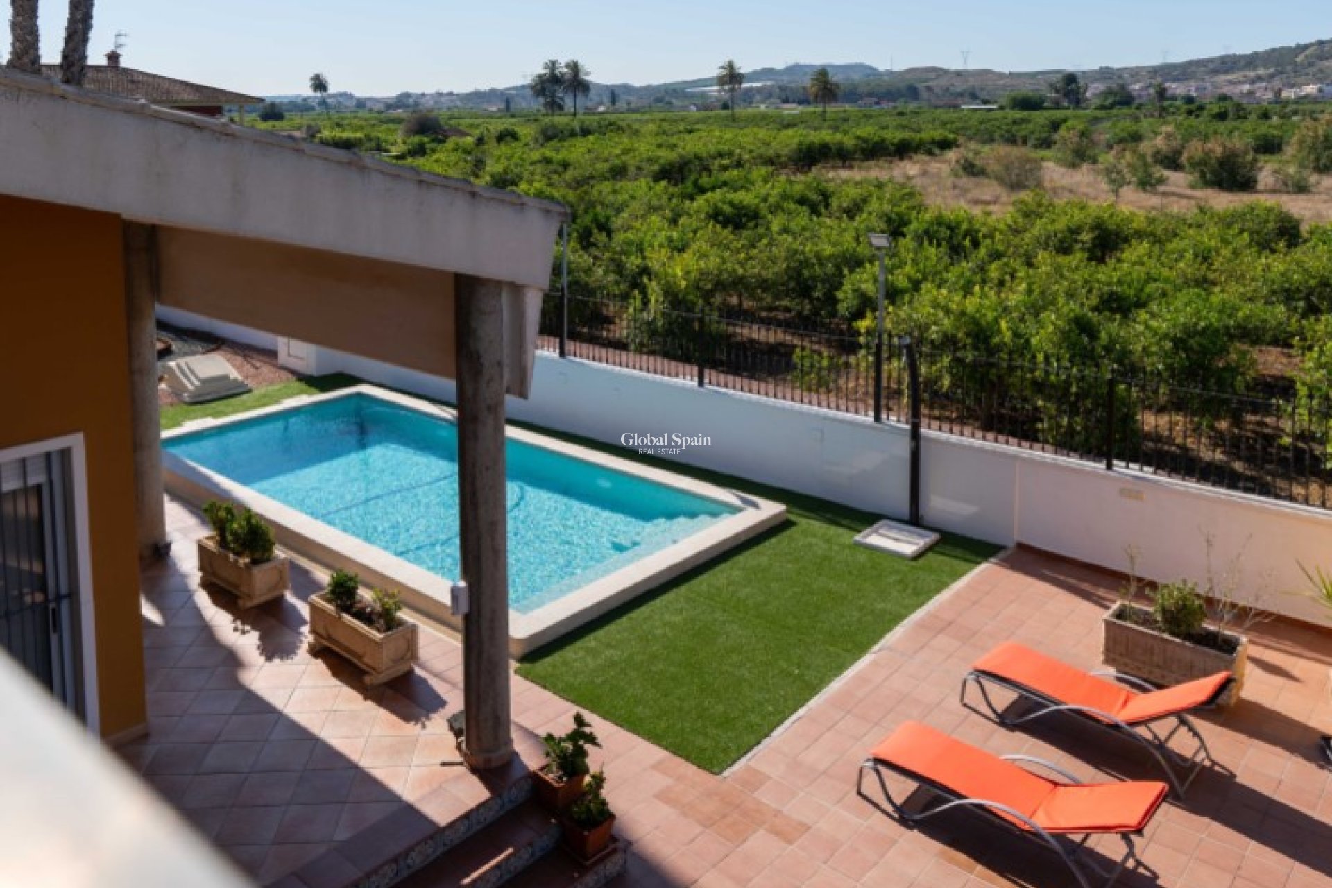 Revente - VILLA -
ORIHUELA - Inland