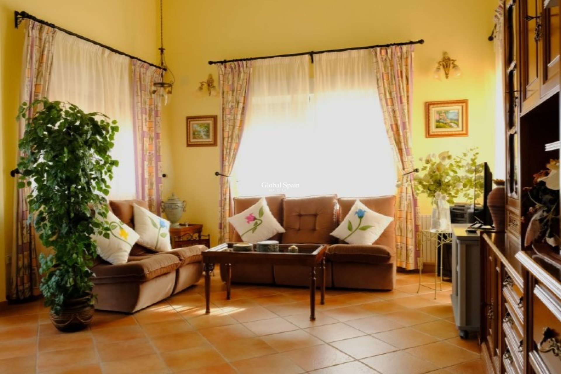 Revente - VILLA -
ORIHUELA - Inland