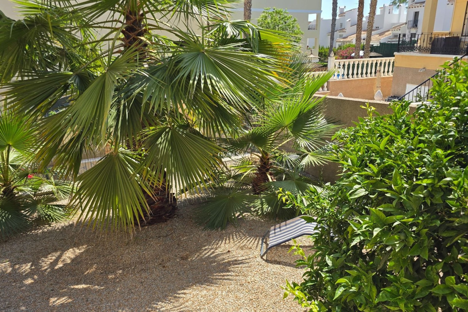 Revente - VILLA -
ORIHUELA - Inland