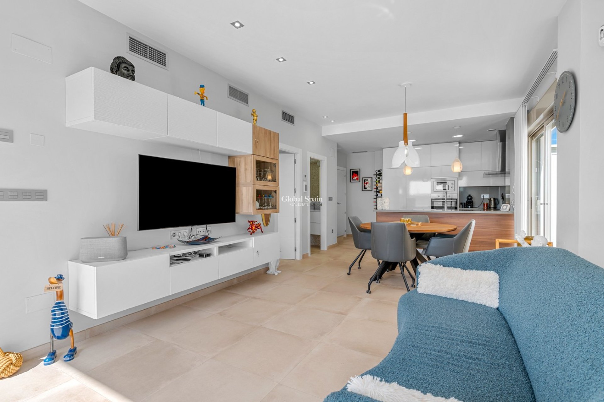 Revente - VILLA -
ORIHUELA - Inland