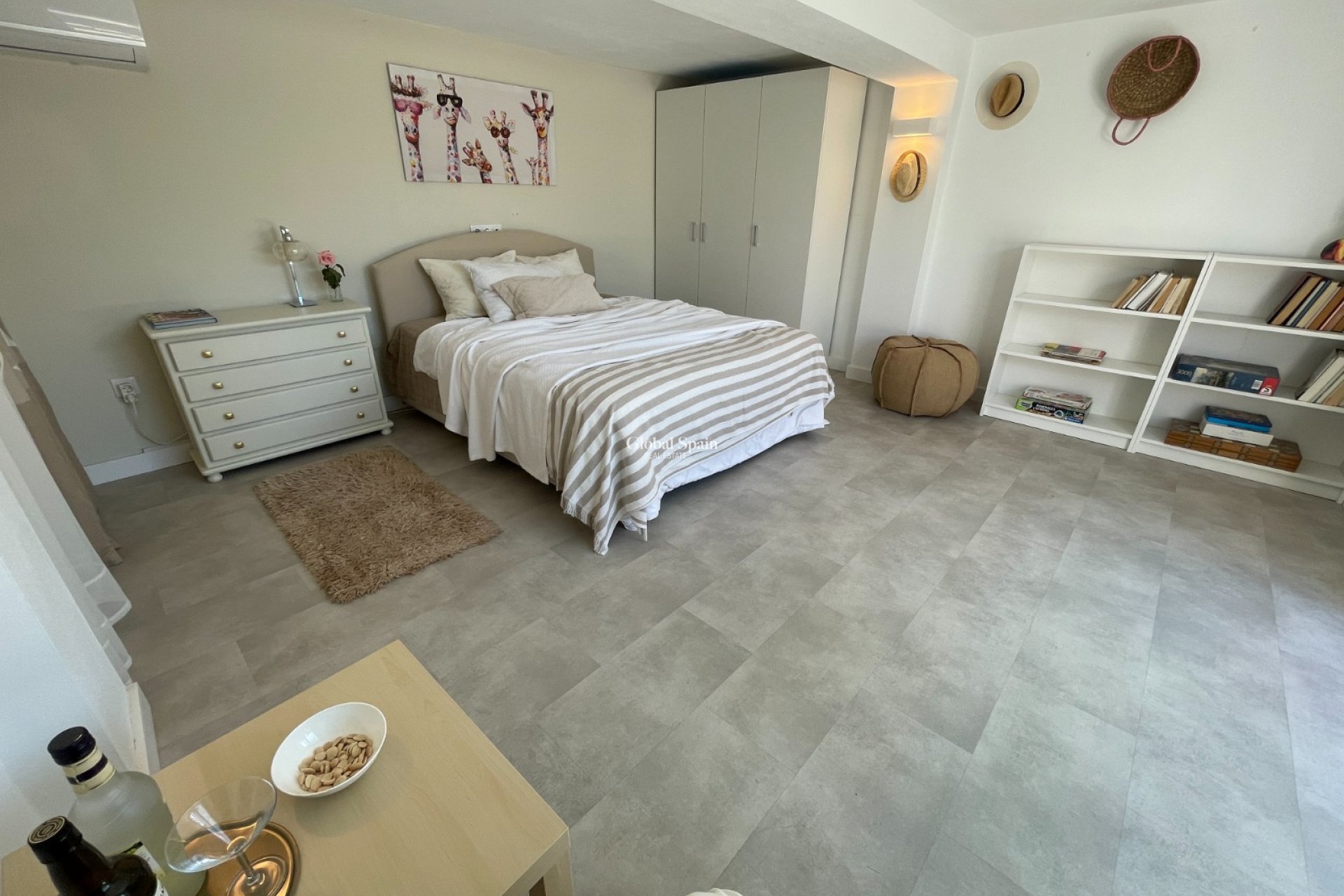 Revente - VILLA -
ORIHUELA - Inland