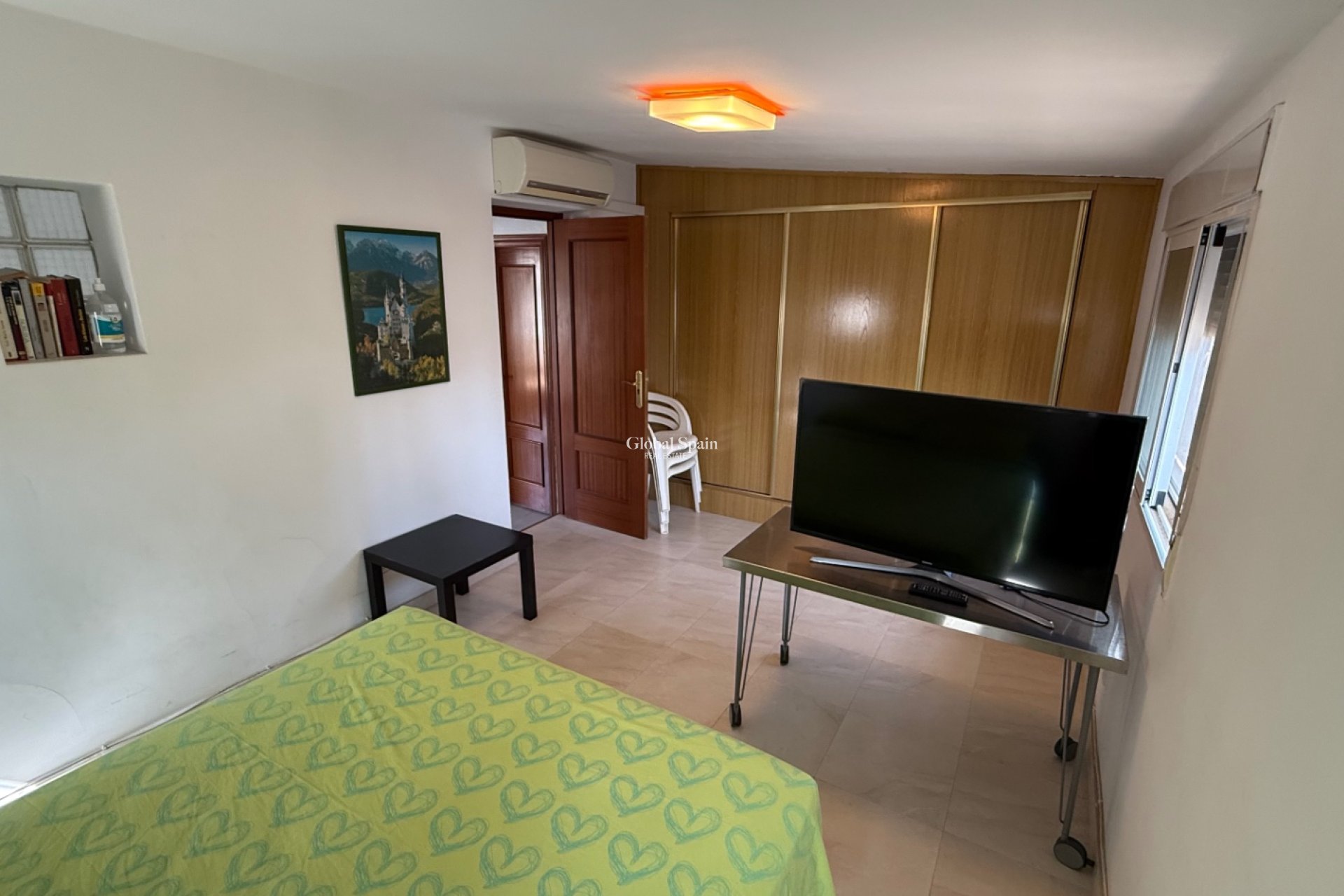 Revente - VILLA -
ORIHUELA - Inland