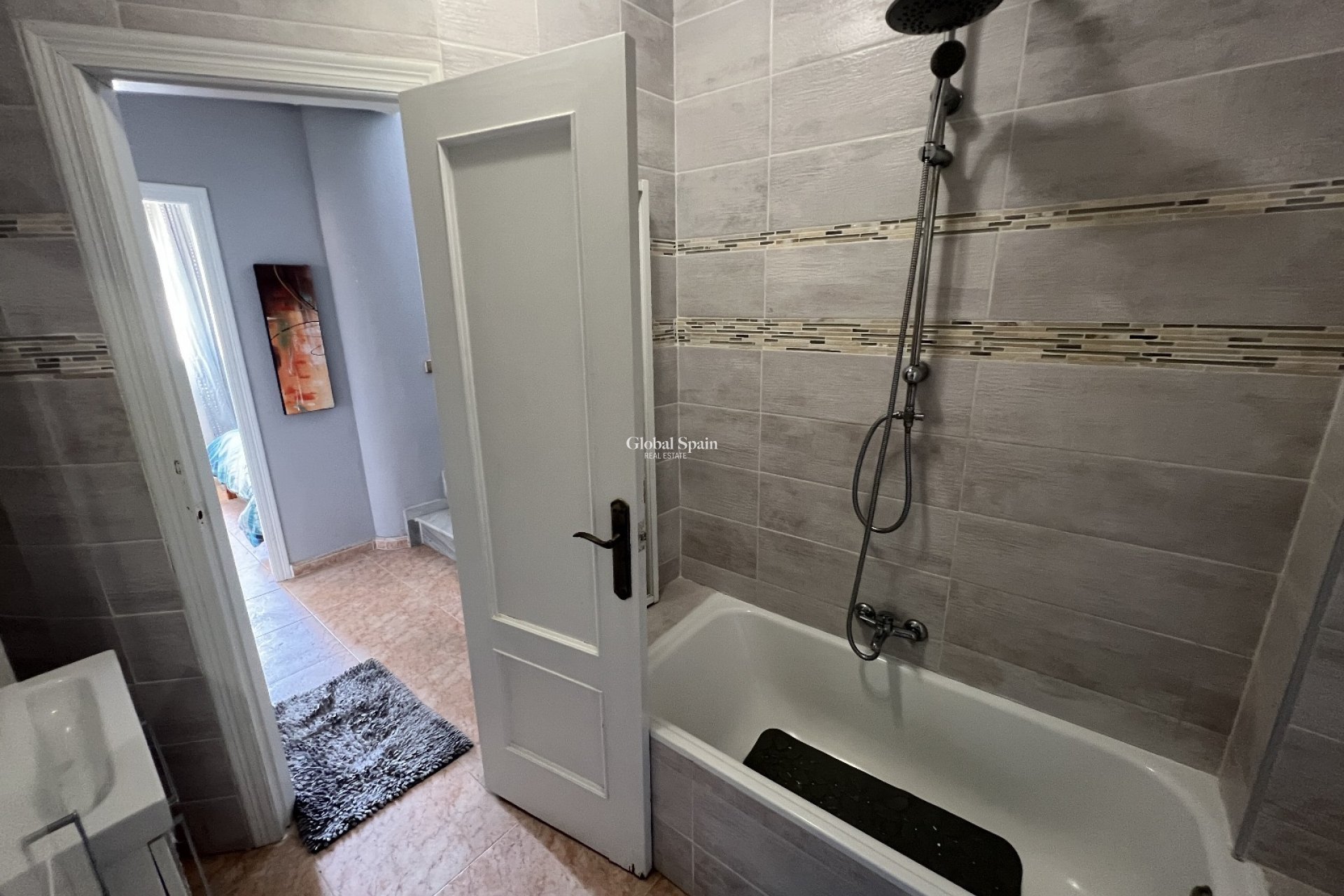 Revente - VILLA -
ORIHUELA - Inland