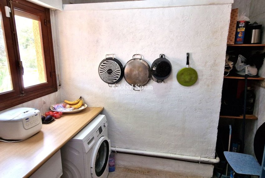 Revente - VILLA -
ORIHUELA - Inland