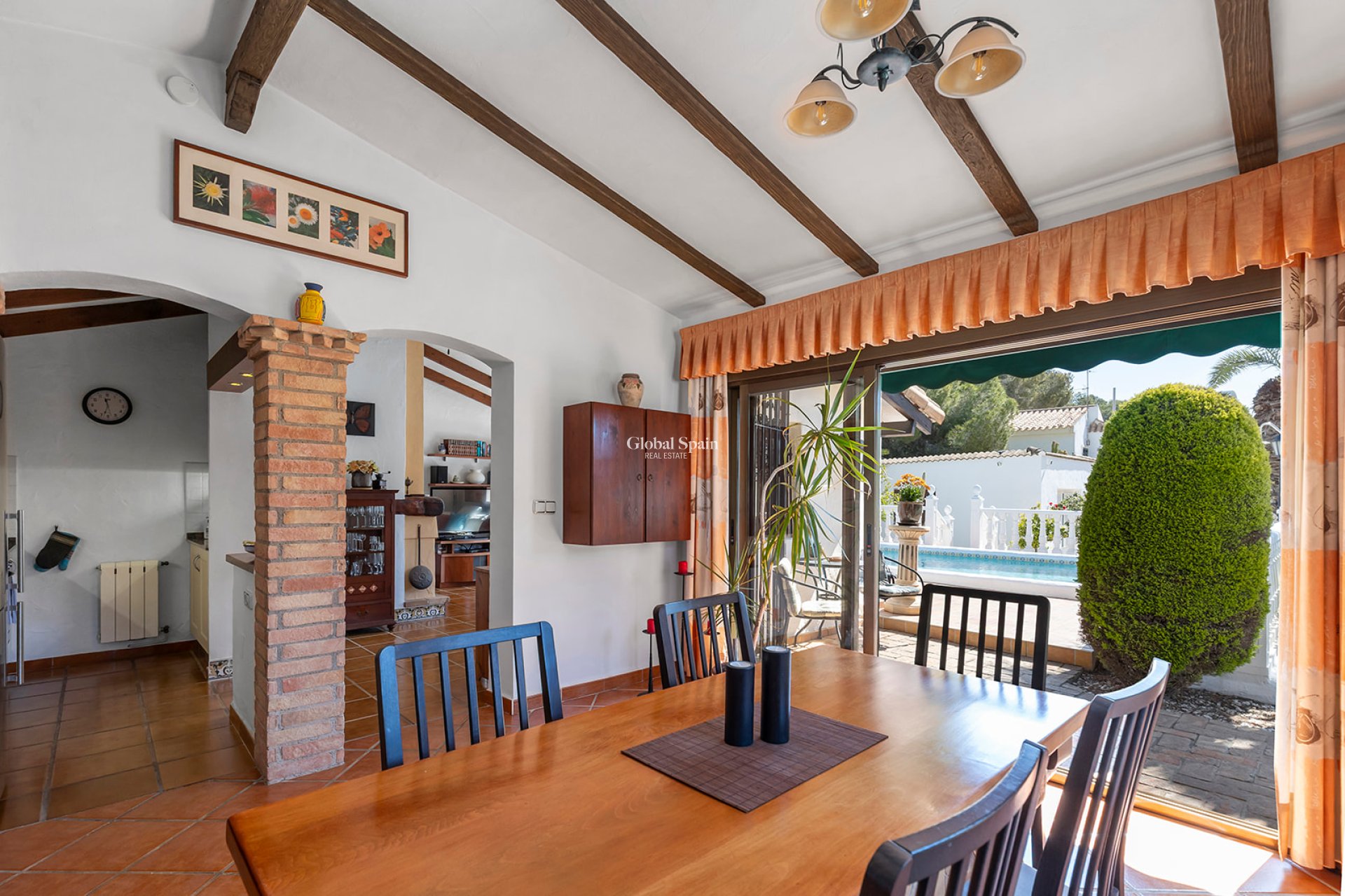 Revente - VILLA -
ORIHUELA - Inland