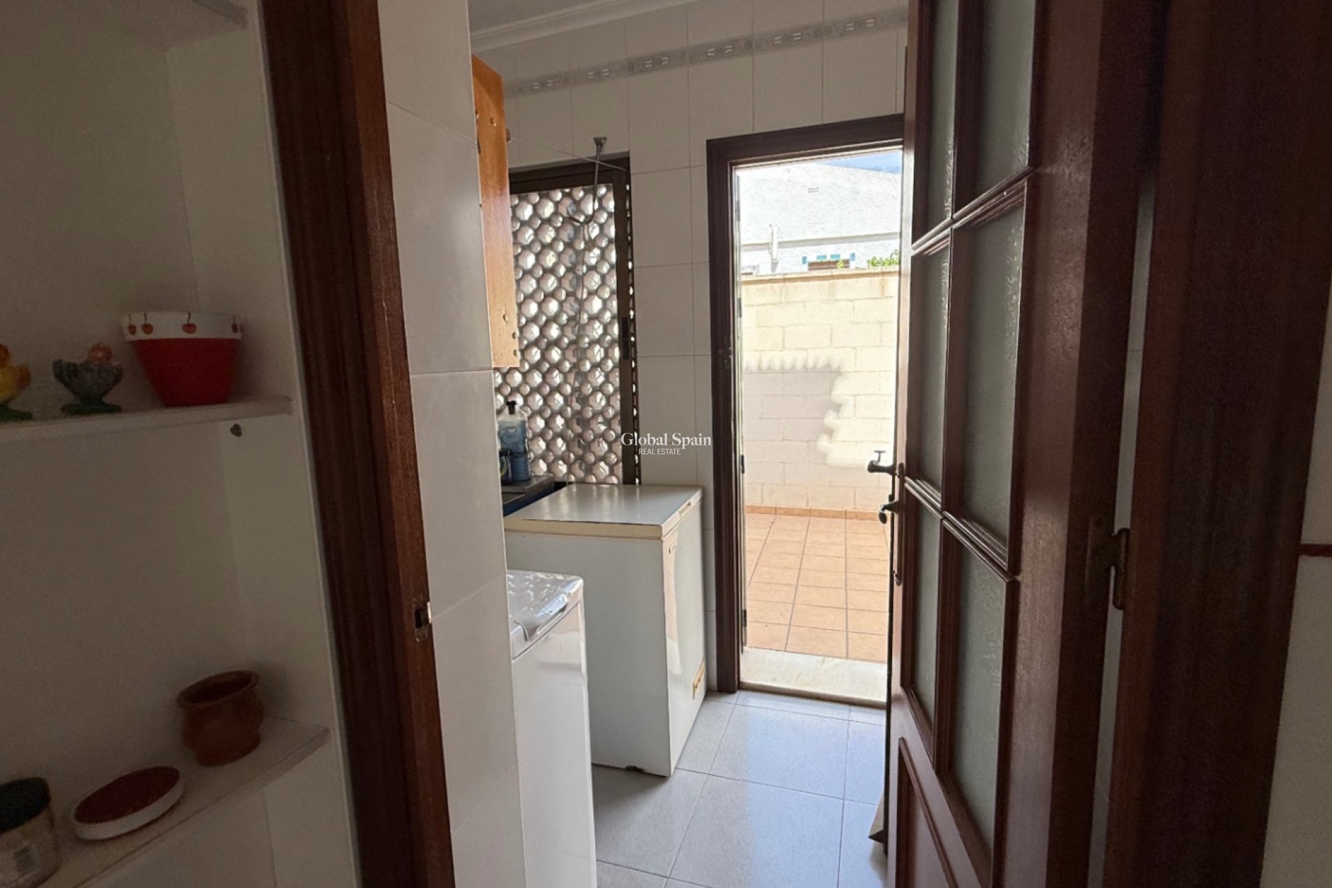 Revente - VILLA -
ORIHUELA - Inland