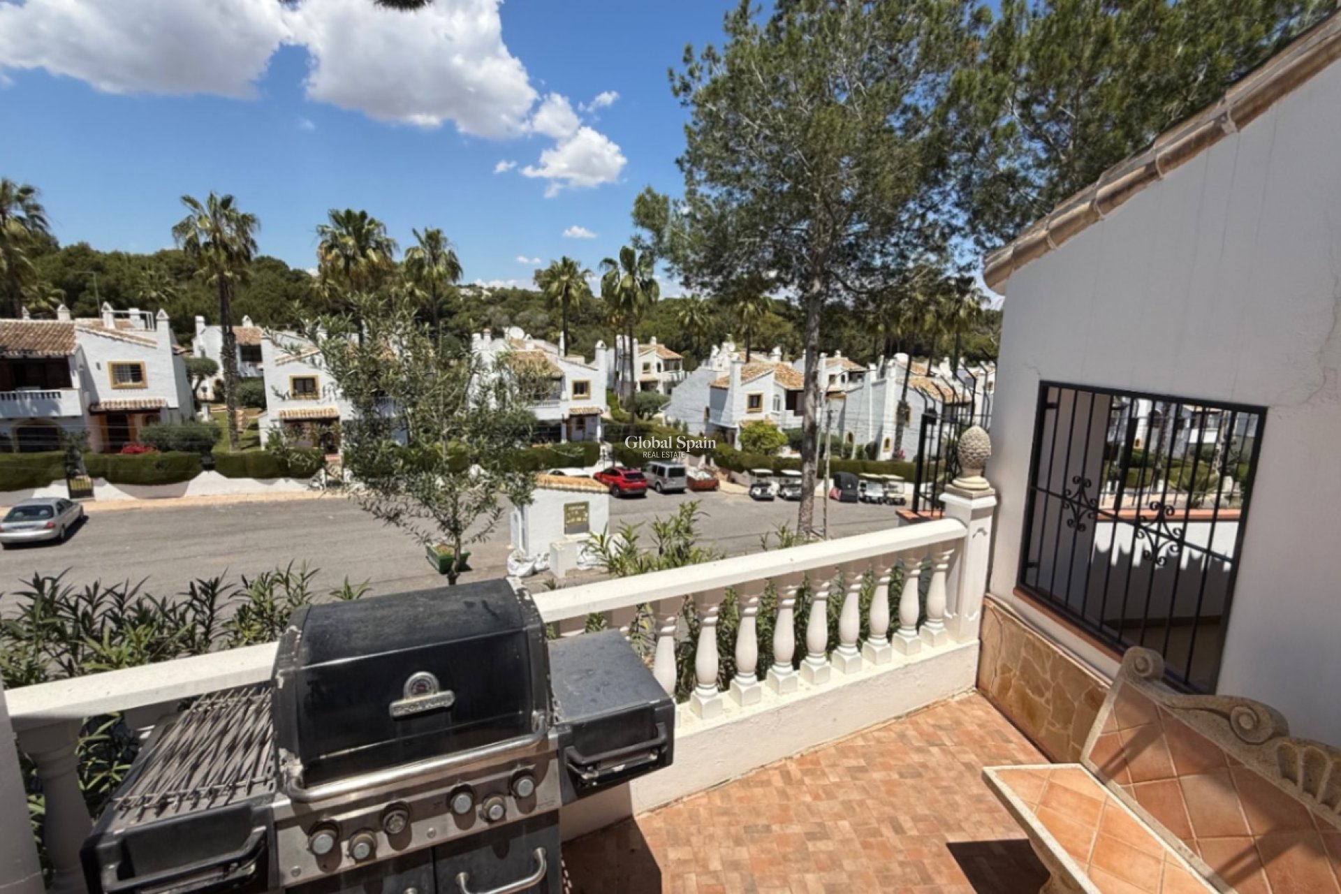 Revente - VILLA -
ORIHUELA - Inland