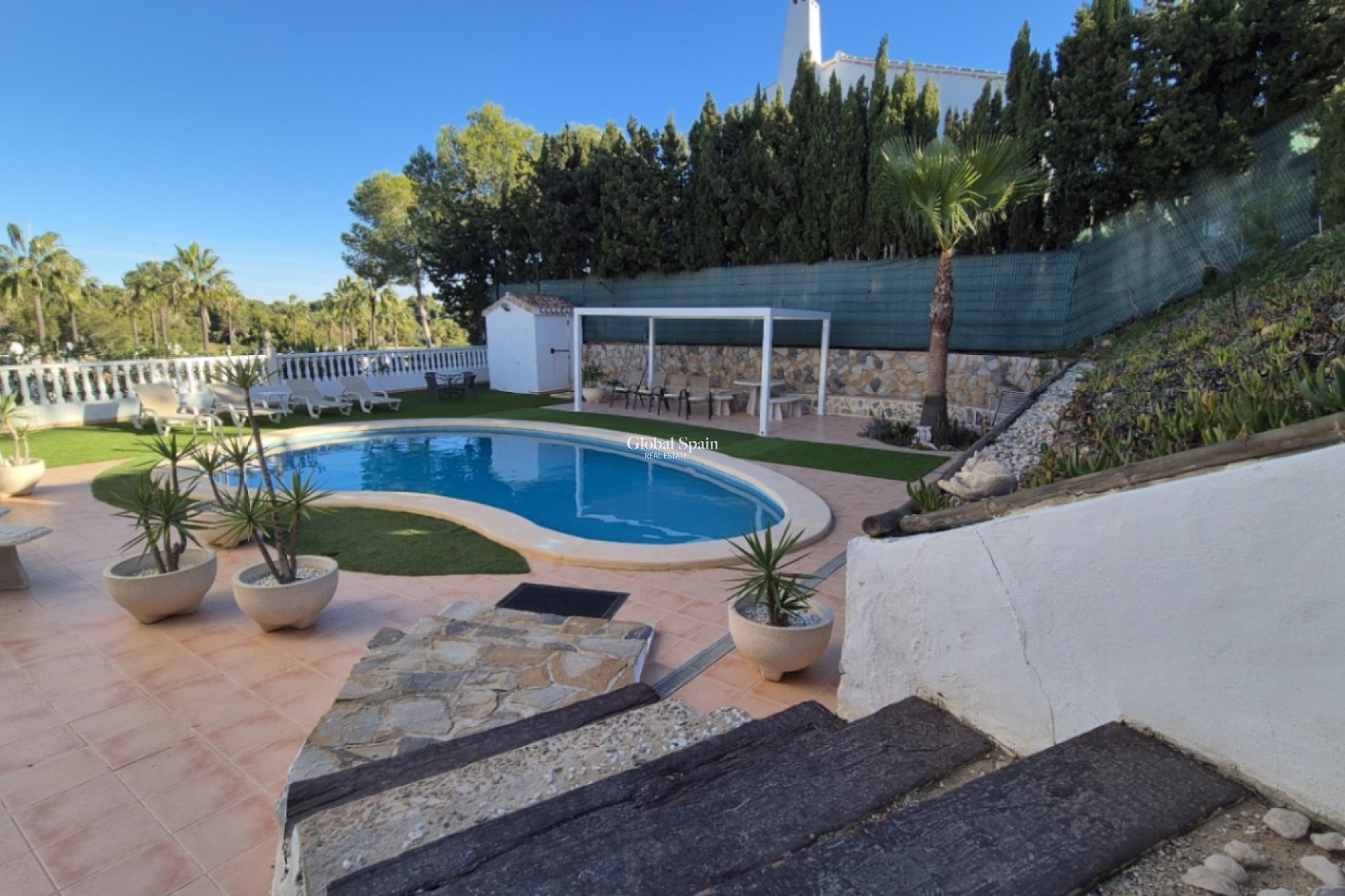 Revente - VILLA -
ORIHUELA - Inland