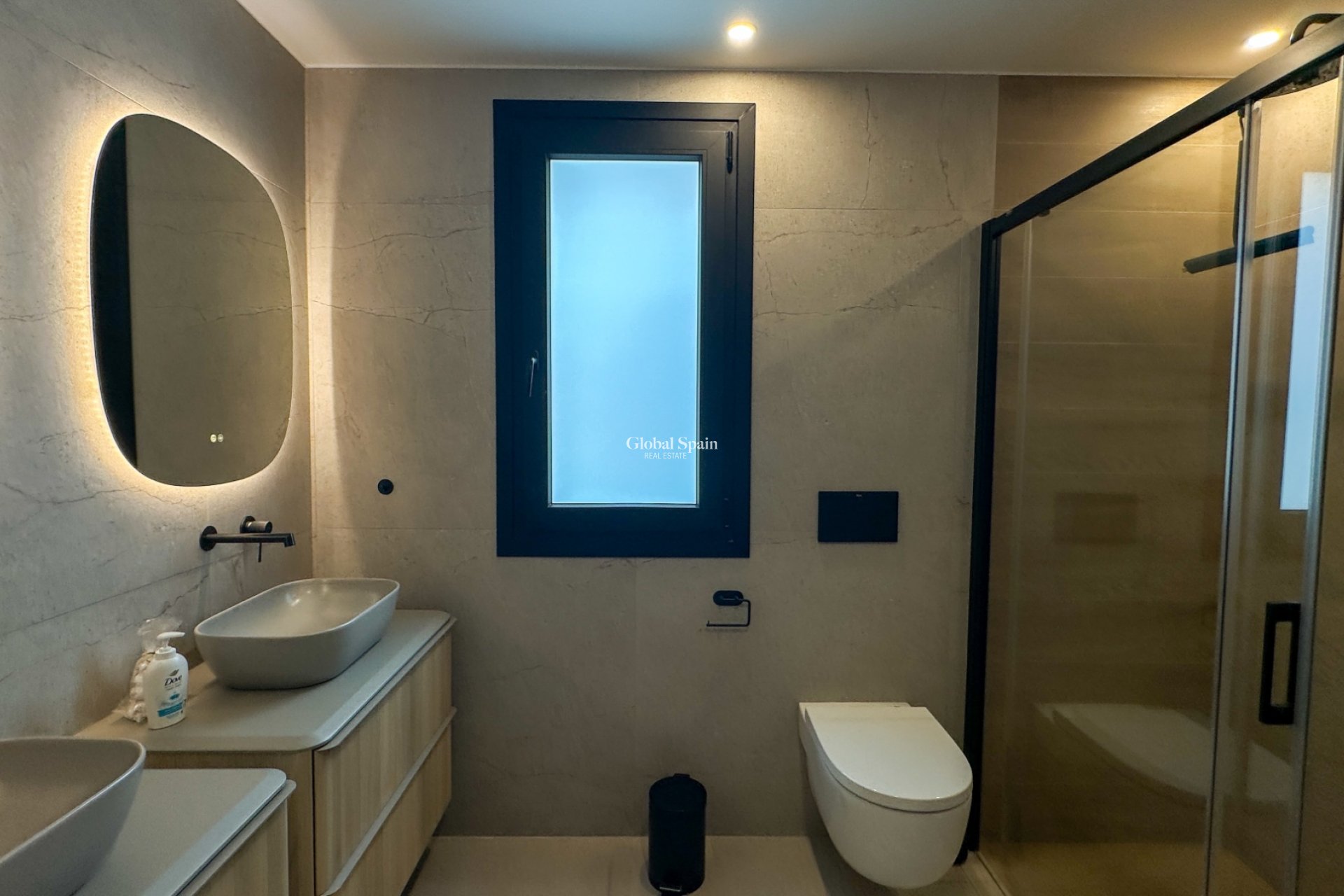 Revente - VILLA -
ORIHUELA - Inland