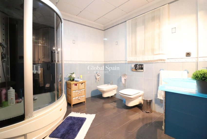 Revente - VILLA -
ORIHUELA - La Campaneta