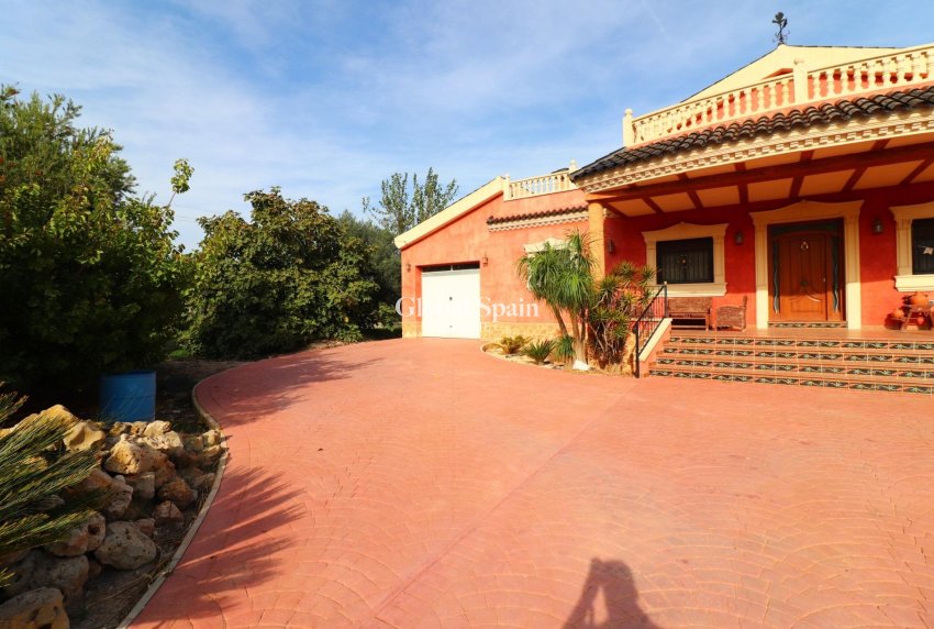 Revente - VILLA -
ORIHUELA - La Campaneta