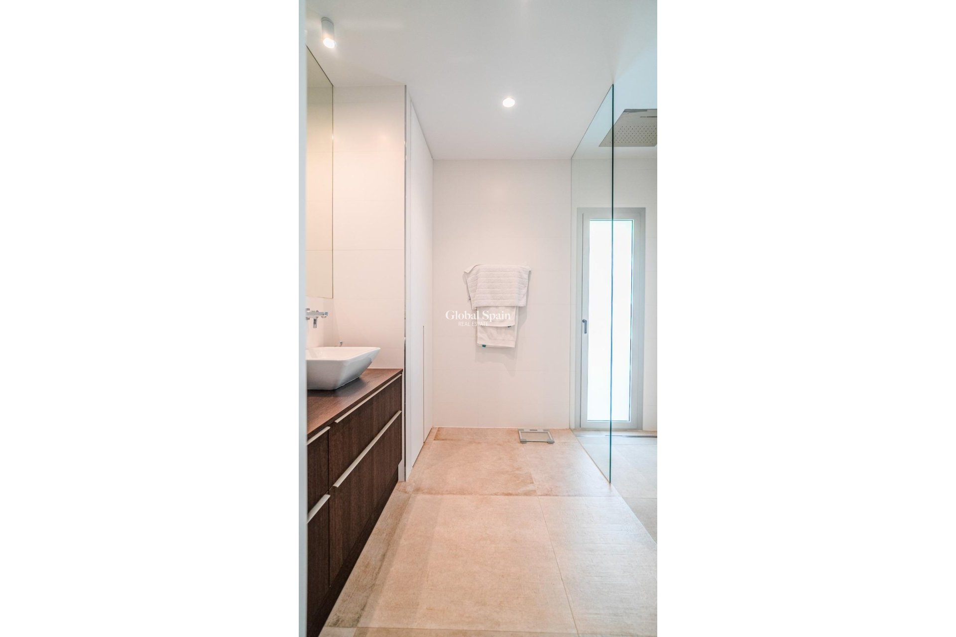 Revente - VILLA -
ORIHUELA - LAS COLINAS GOLF RESORT