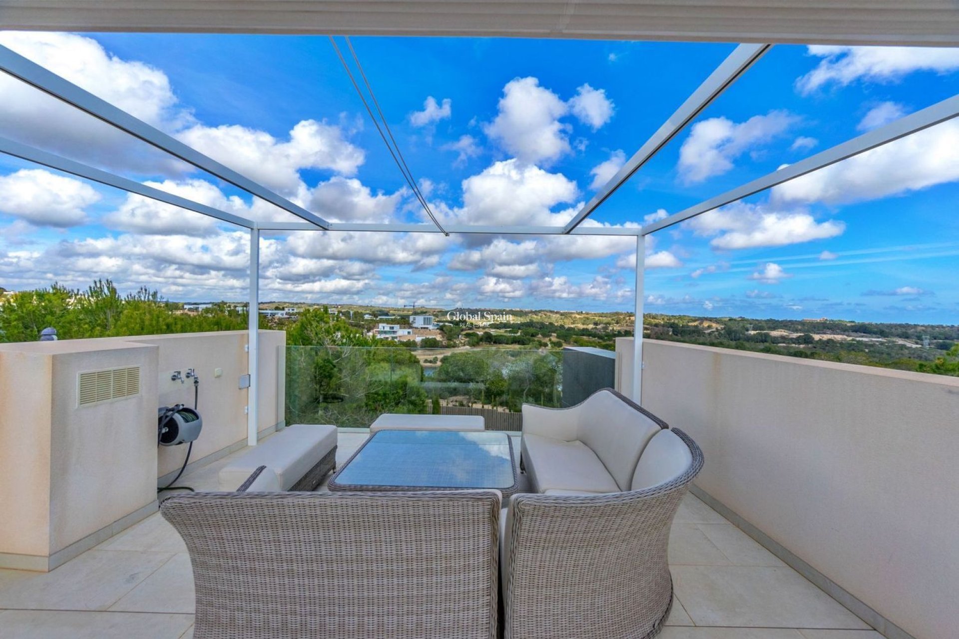 Revente - VILLA -
ORIHUELA - LAS COLINAS GOLF RESORT