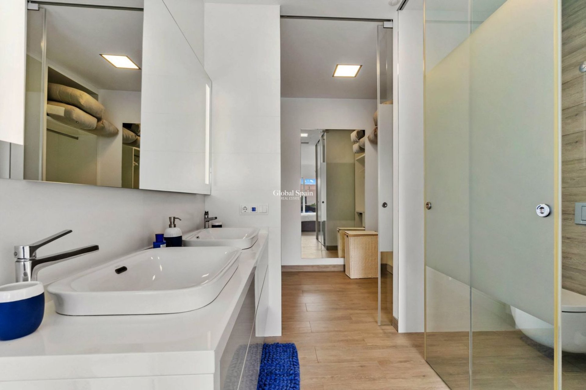 Revente - VILLA -
ORIHUELA - LAS COLINAS GOLF RESORT