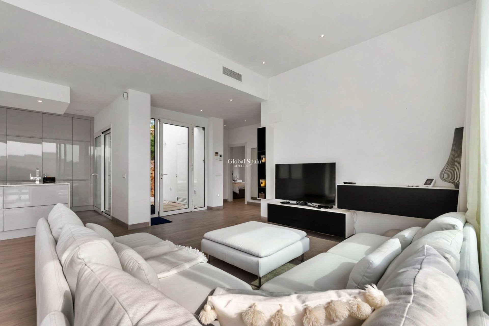 Revente - VILLA -
ORIHUELA - LAS COLINAS GOLF RESORT