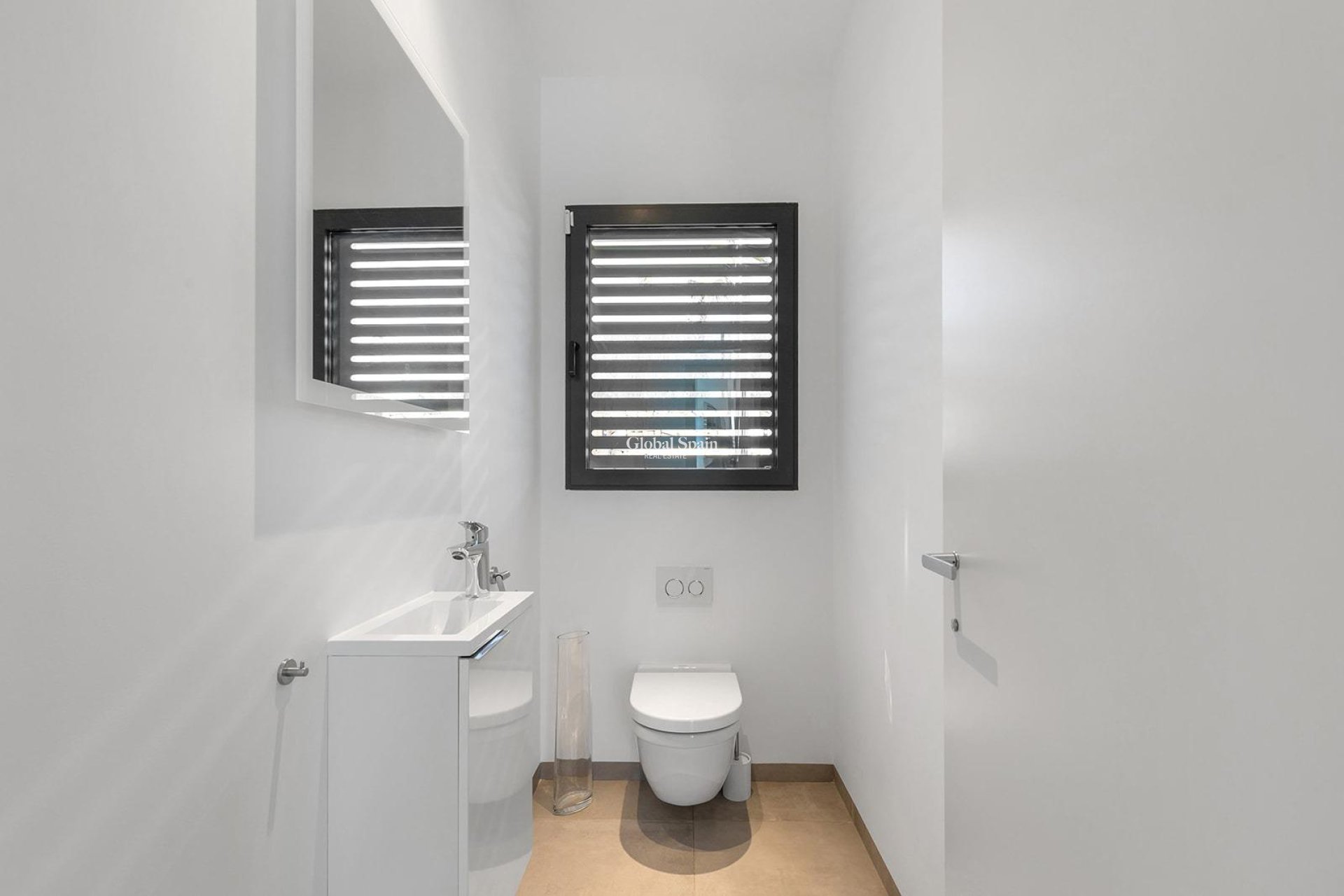 Revente - VILLA -
ORIHUELA - LAS COLINAS GOLF RESORT